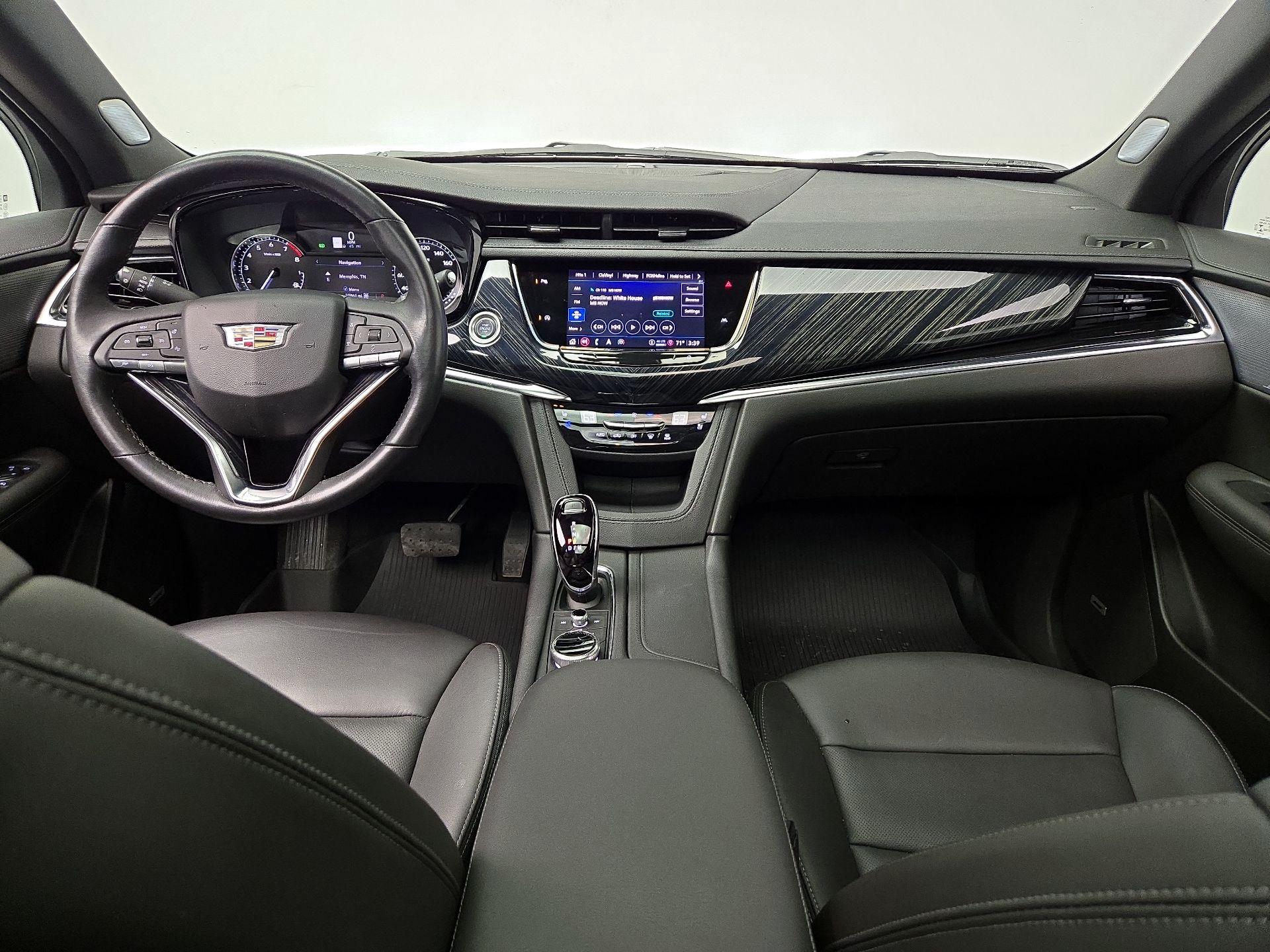 Thumbnail: 2023 Cadillac XT6 - 9