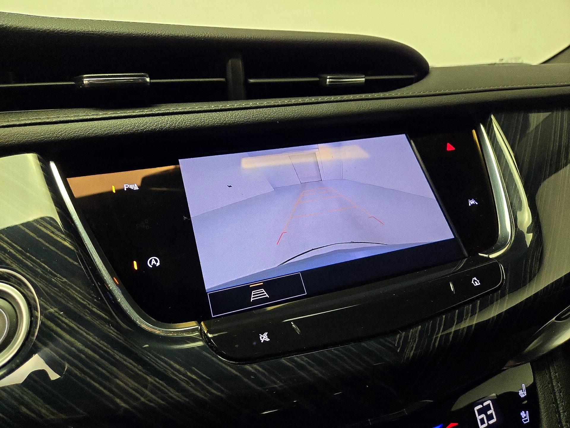 Thumbnail: 2023 Cadillac XT6 - 15