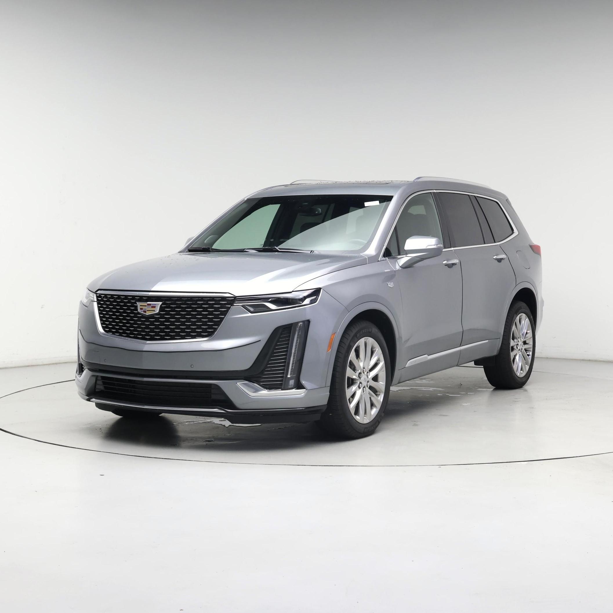 Thumbnail: 2023 Cadillac XT6 - 4