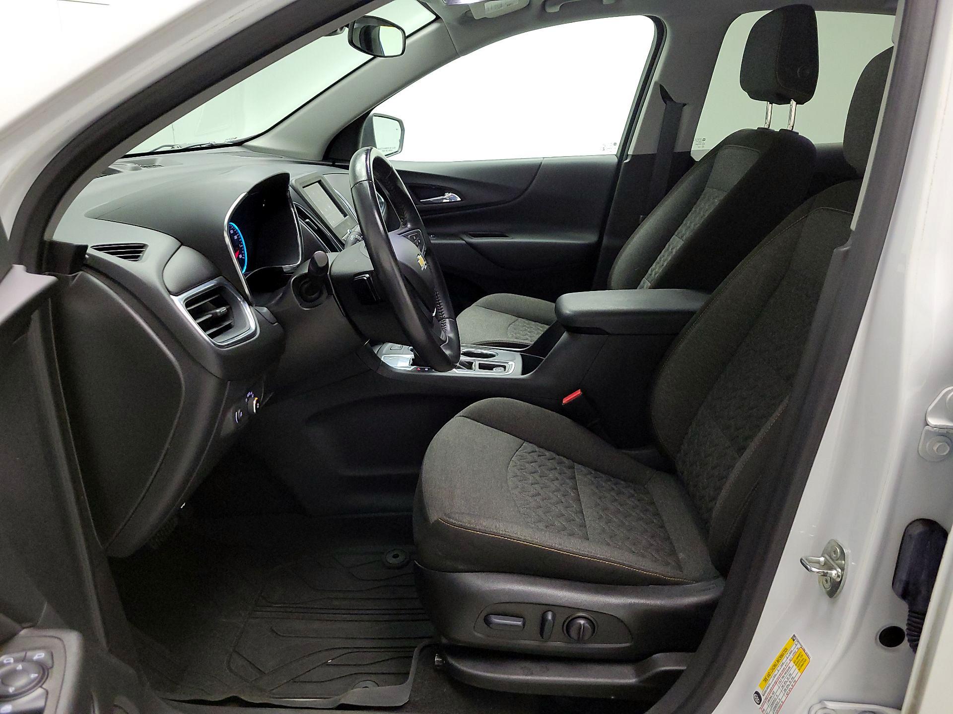 Thumbnail: 2022 Chevrolet Equinox - 11