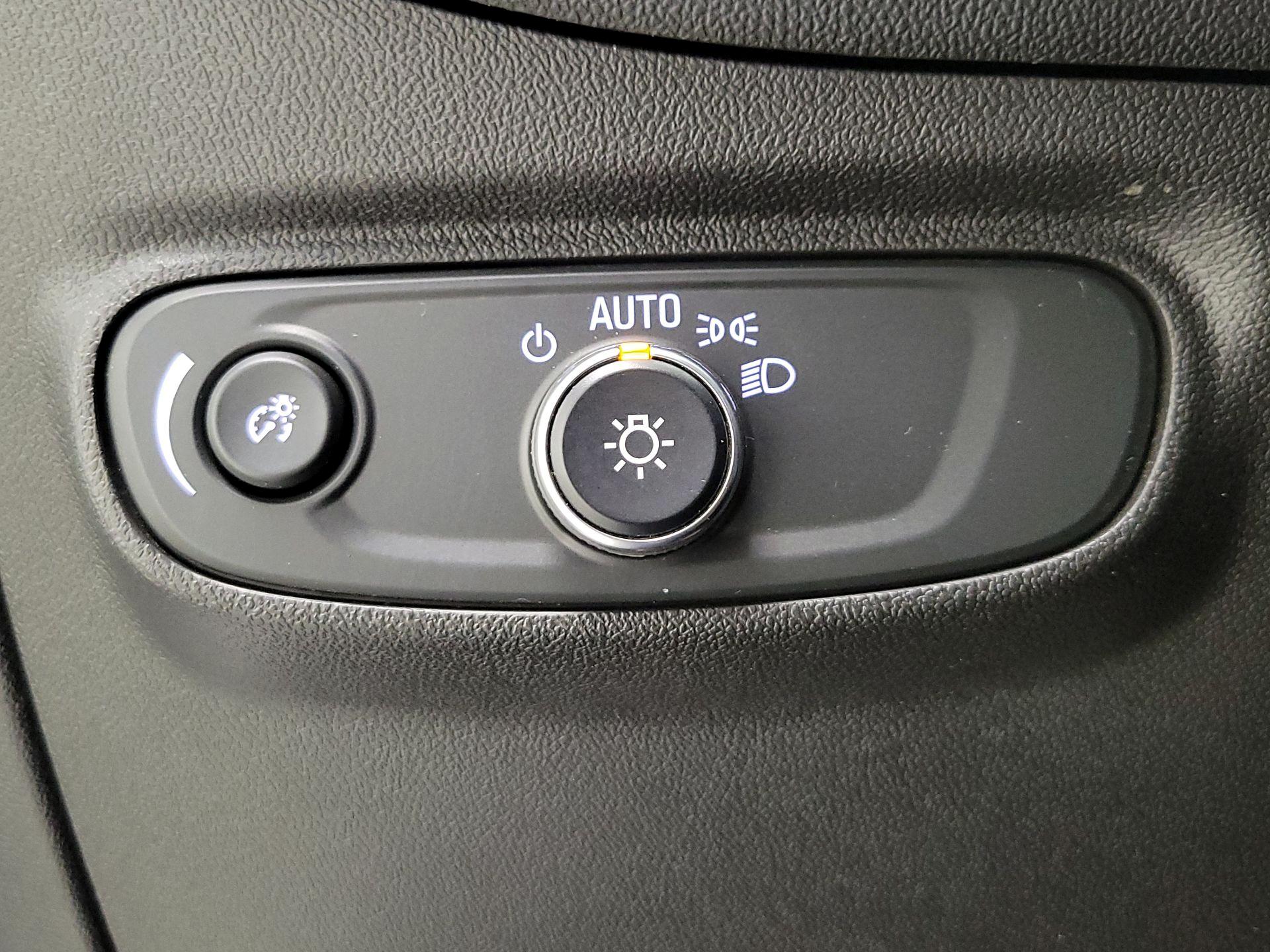 Thumbnail: 2022 Chevrolet Equinox - 13