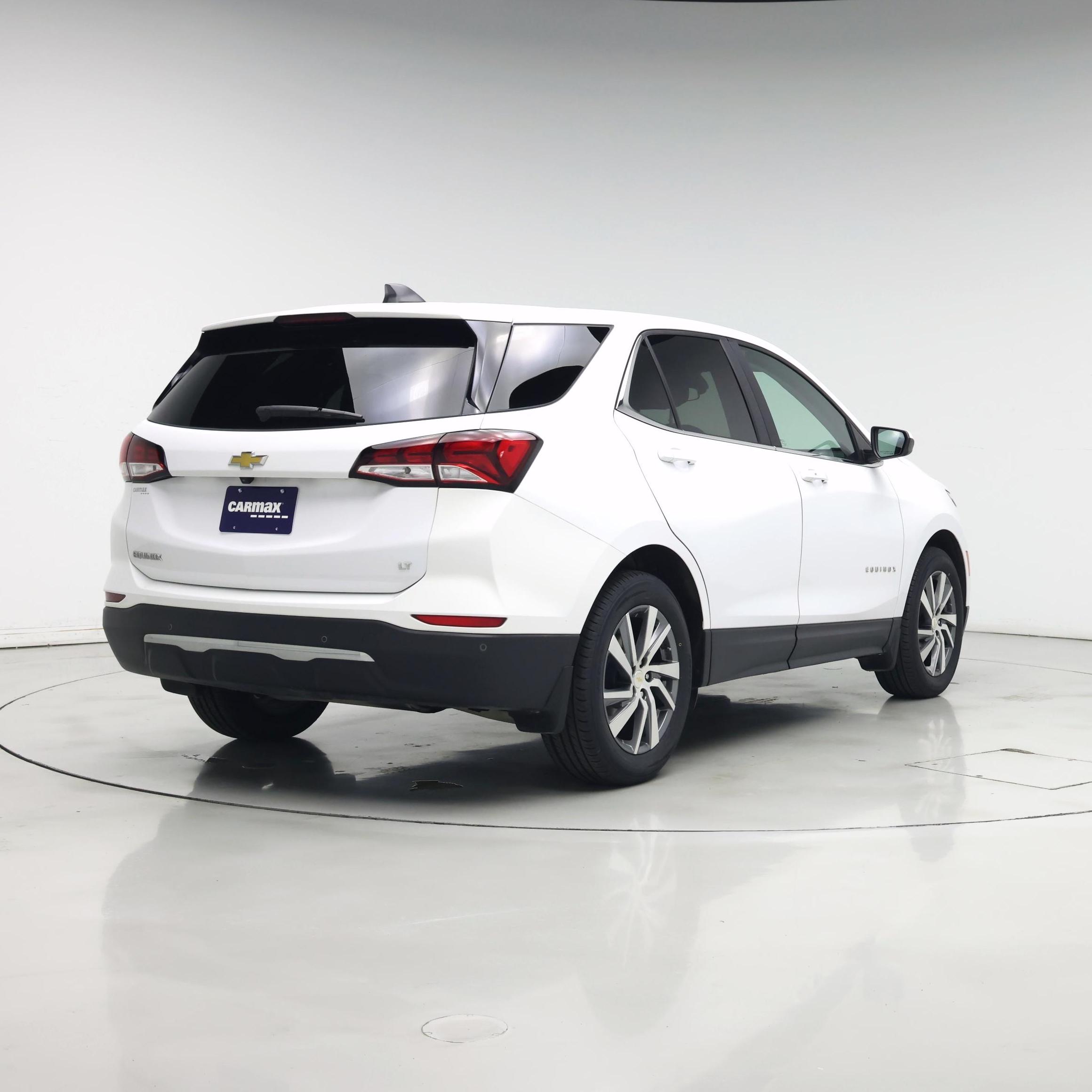 Thumbnail: 2022 Chevrolet Equinox - 8