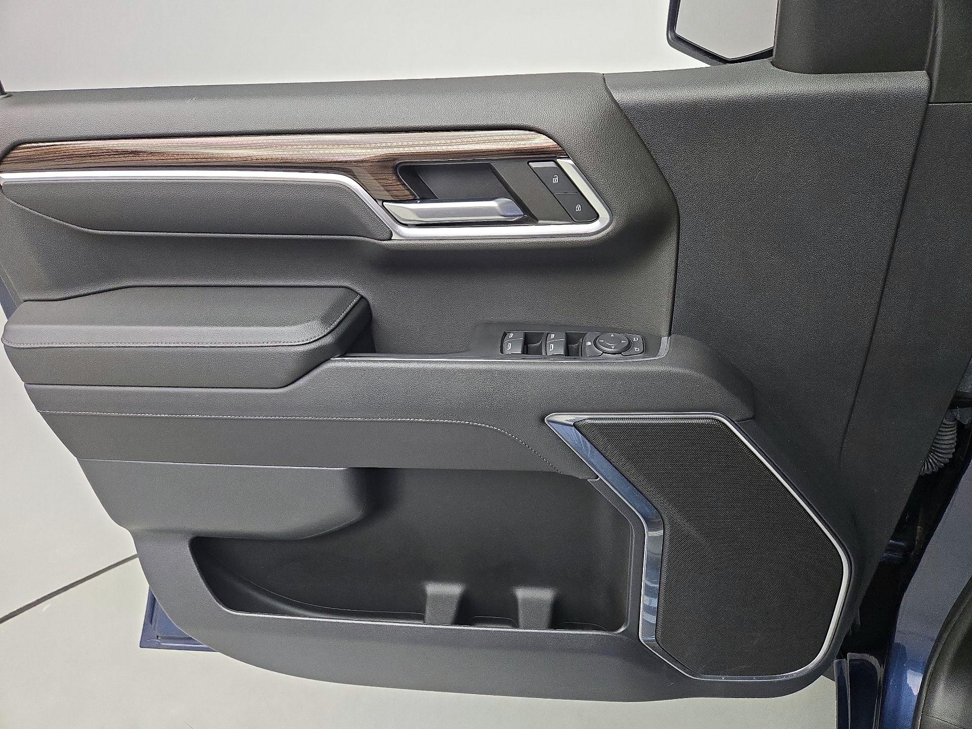 Thumbnail: 2022 Chevrolet Silverado 1500 - 12