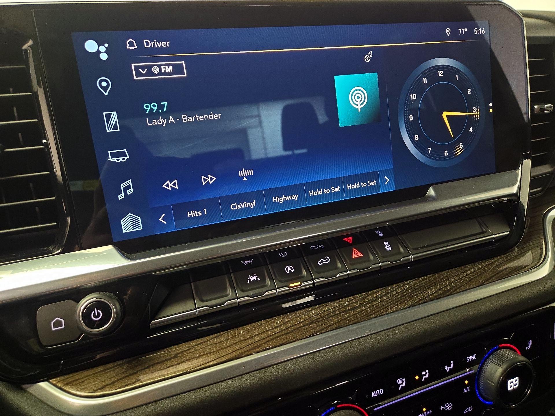 Thumbnail: 2022 Chevrolet Silverado 1500 - 16