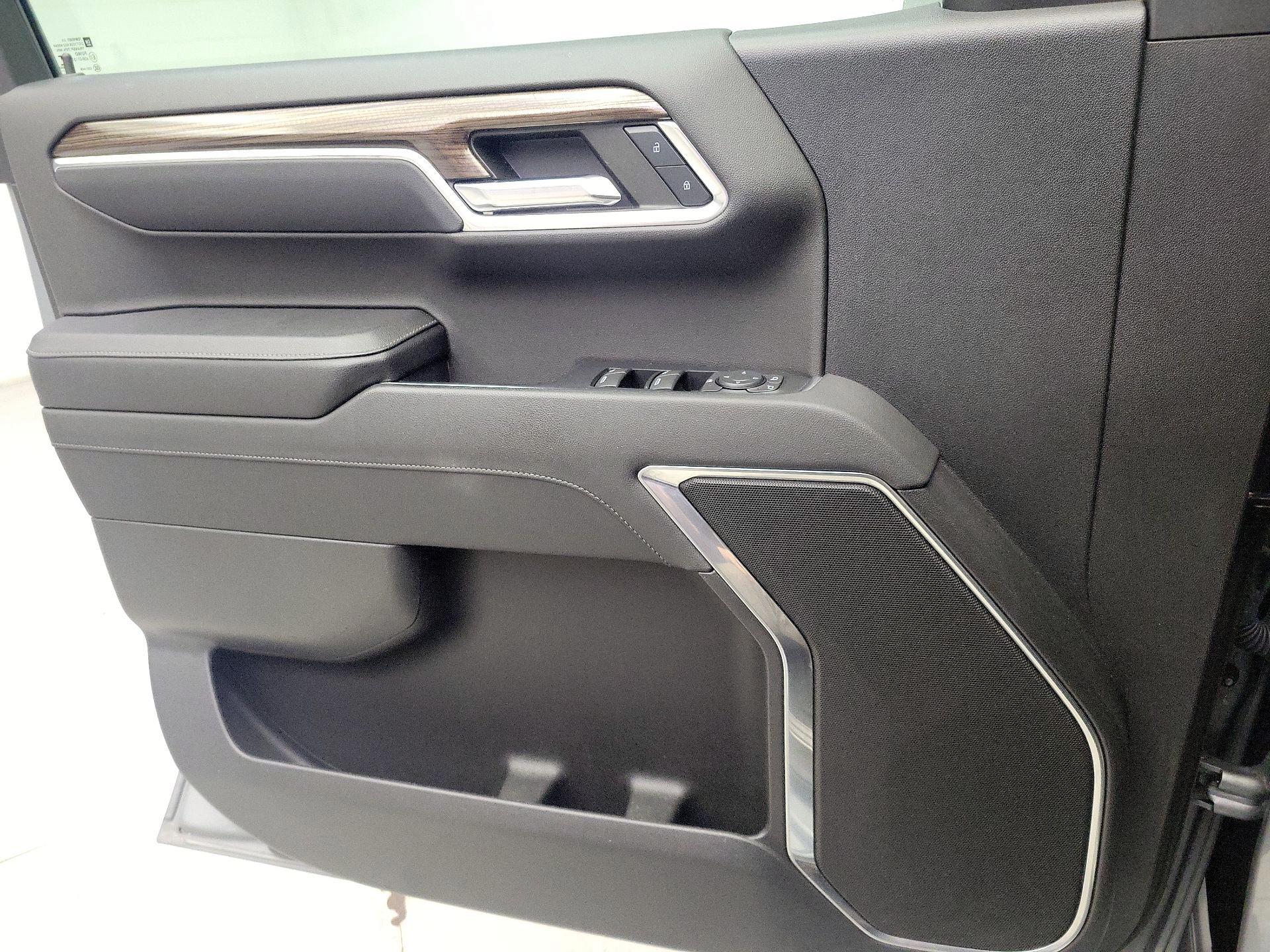 Thumbnail: 2023 Chevrolet Silverado 1500 - 12