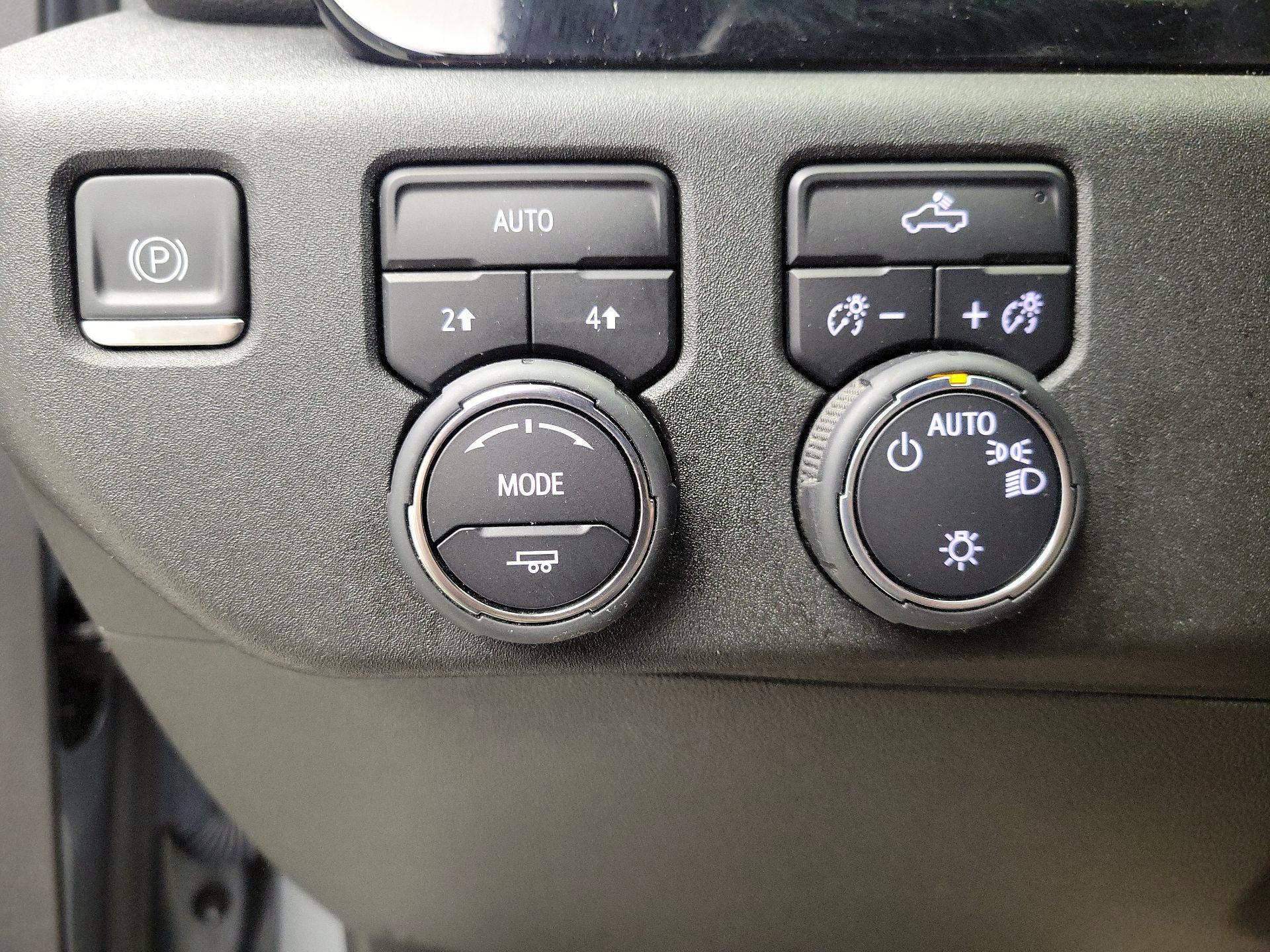 Thumbnail: 2023 Chevrolet Silverado 1500 - 13