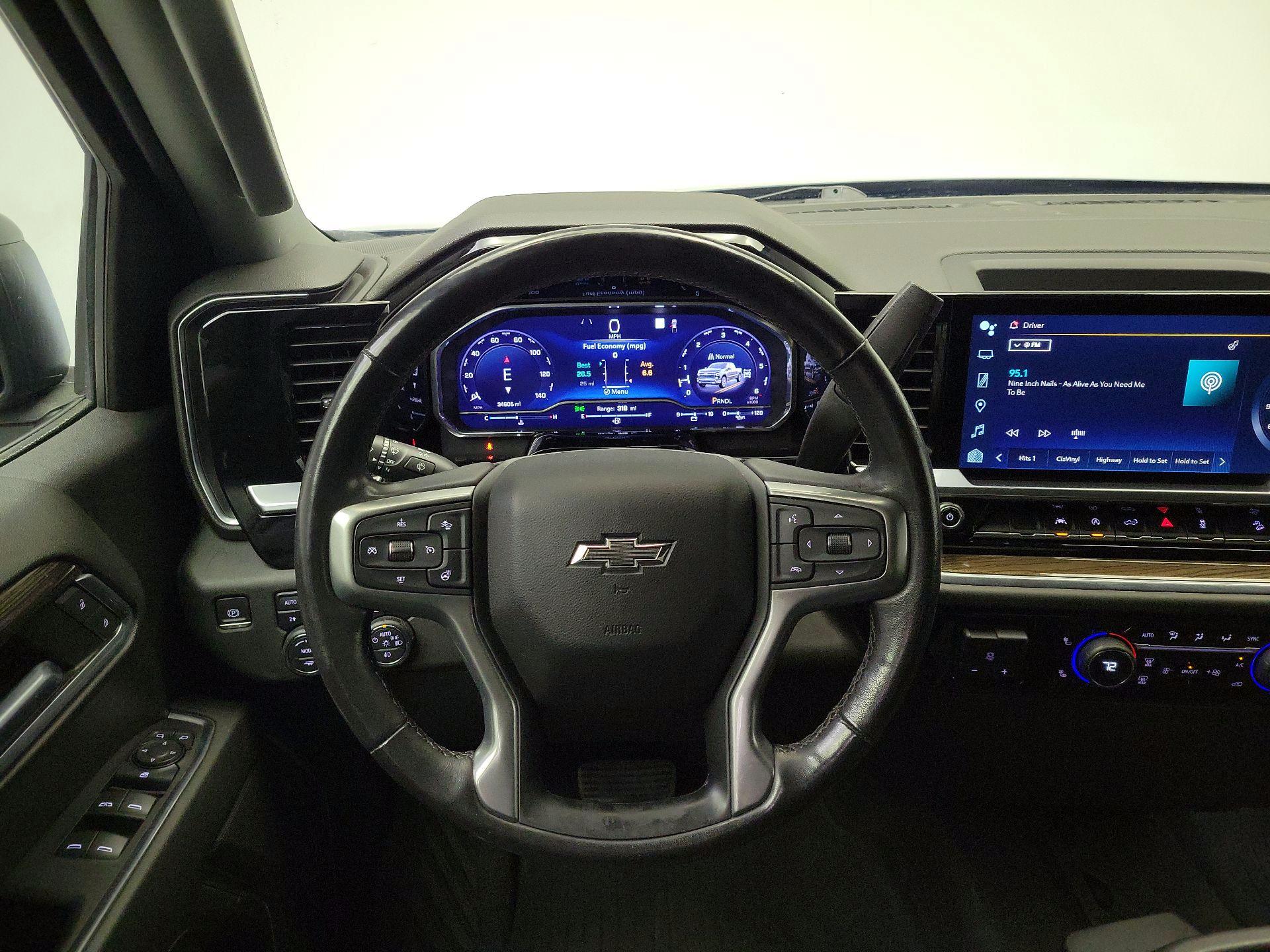 Thumbnail: 2022 Chevrolet Silverado 1500 - 10