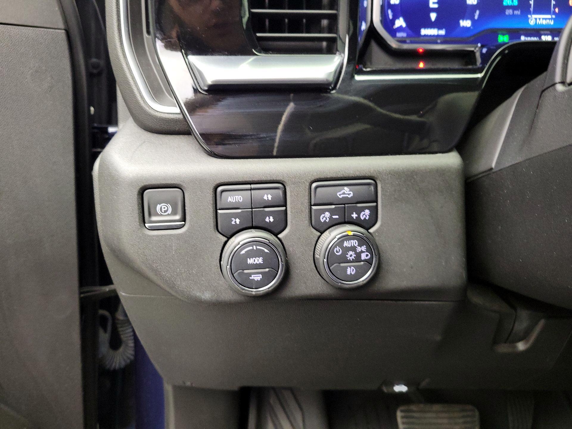 Thumbnail: 2022 Chevrolet Silverado 1500 - 13