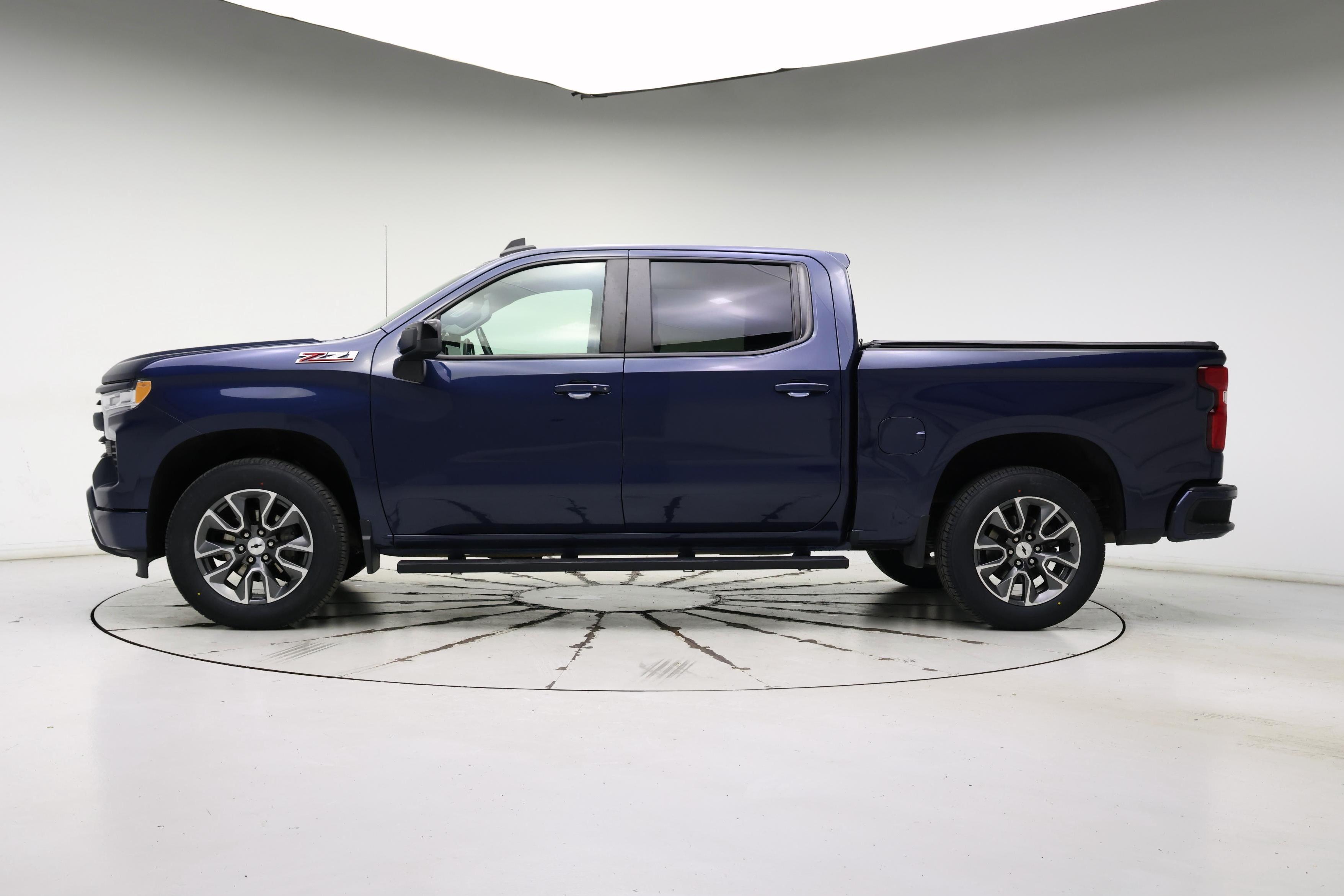 Thumbnail: 2022 Chevrolet Silverado 1500 - 3