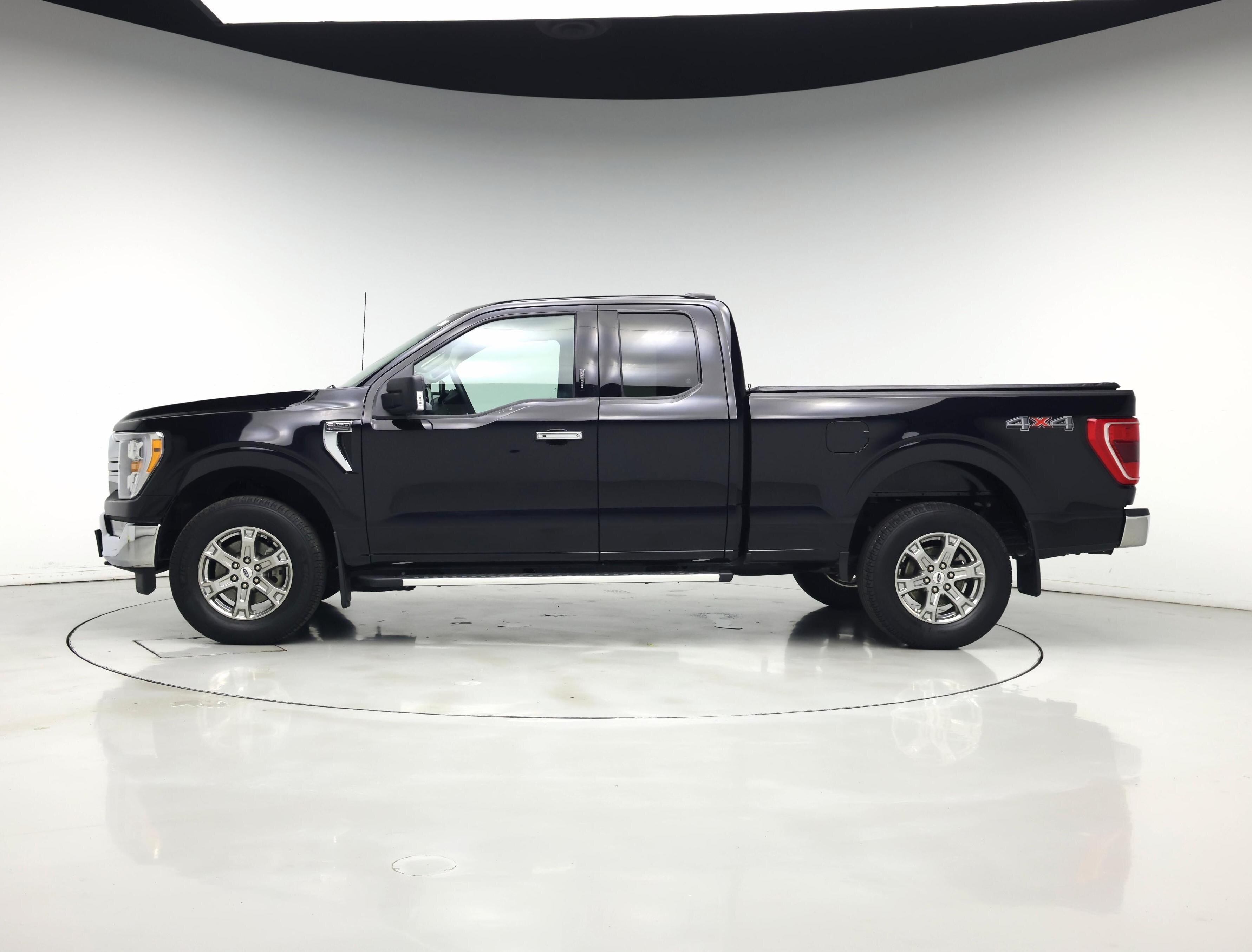 Thumbnail: 2023 Chevrolet Equinox - 3