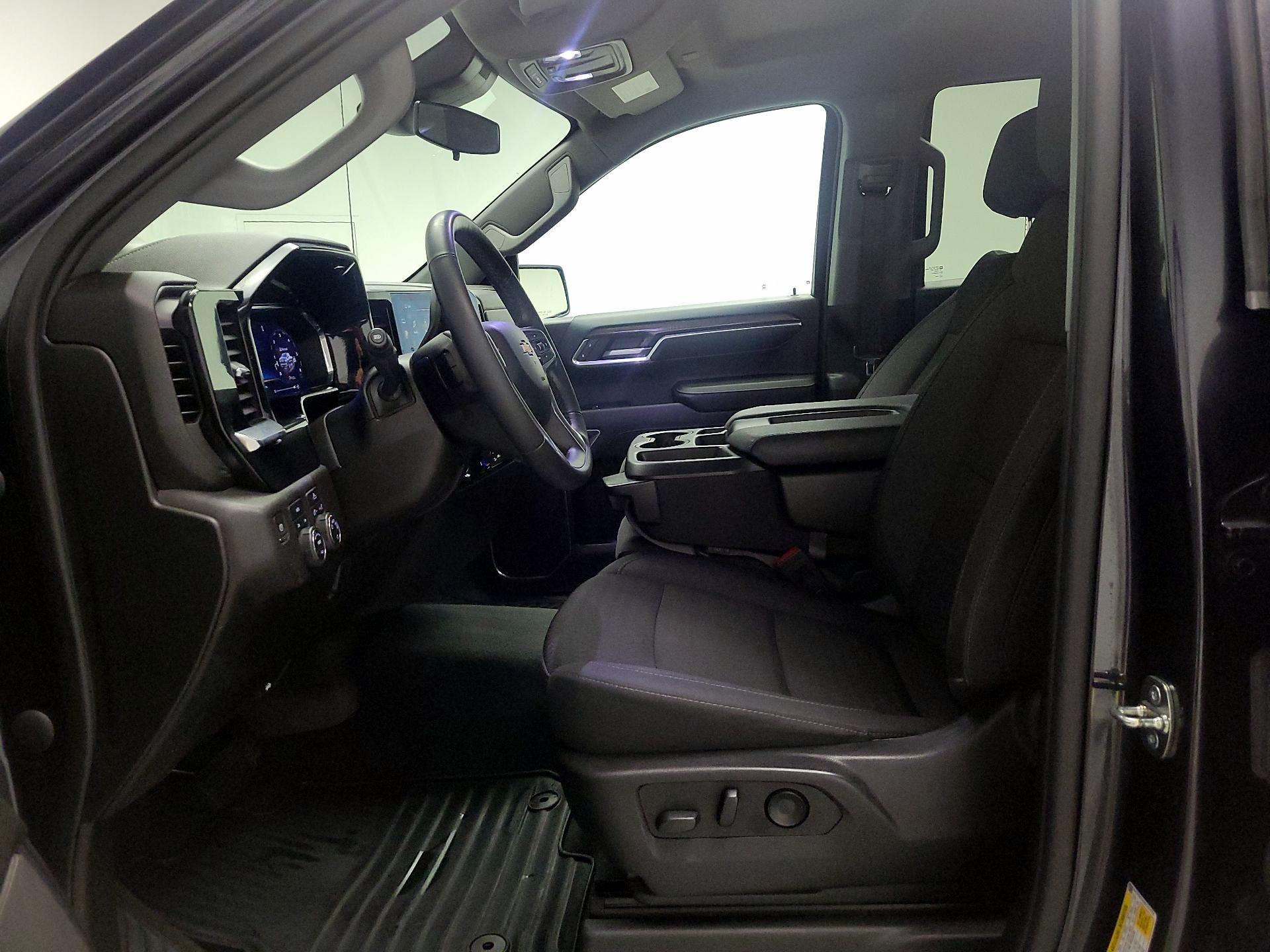 Thumbnail: 2023 Chevrolet Silverado 1500 - 11