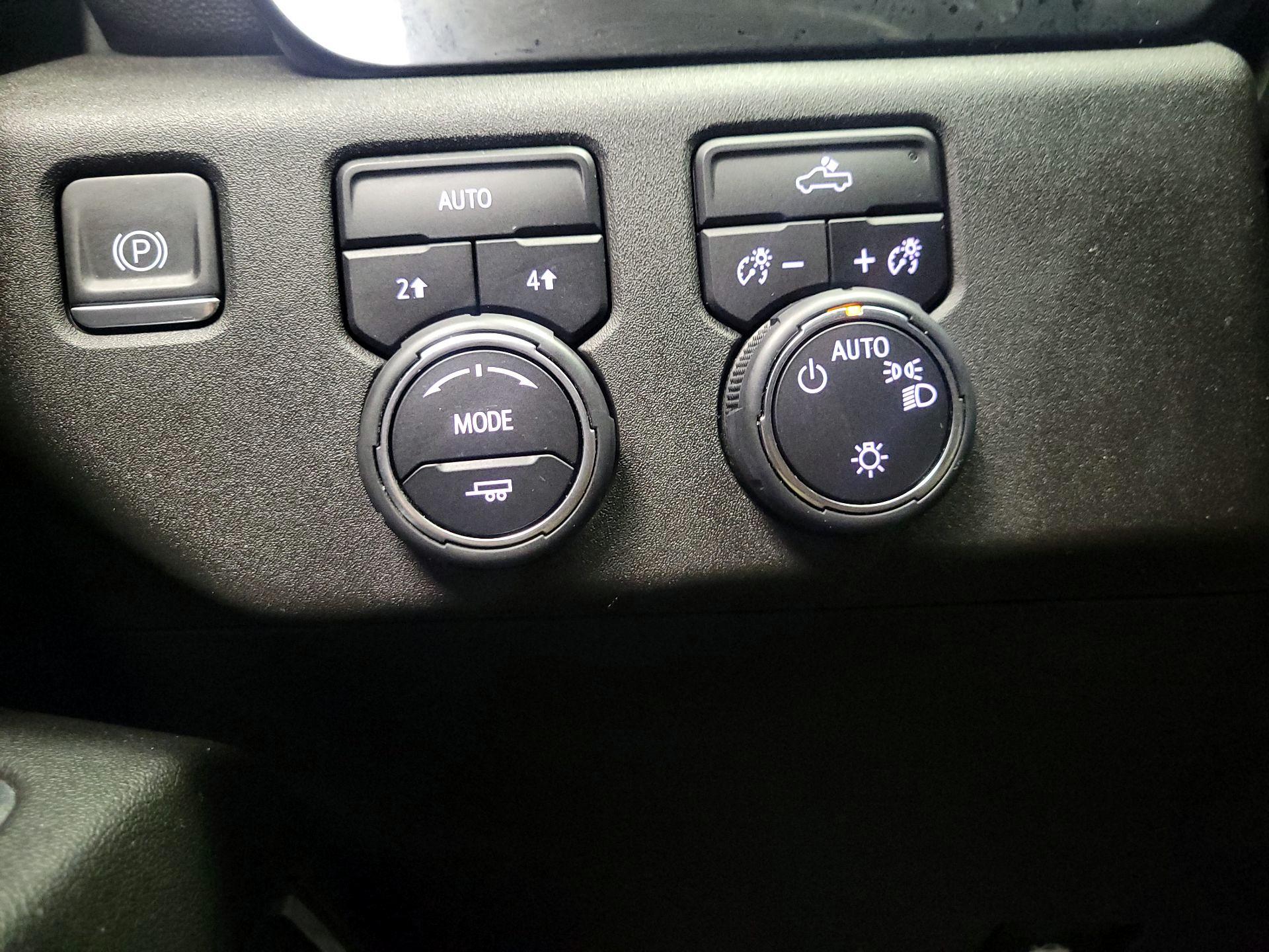 Thumbnail: 2023 Chevrolet Silverado 1500 - 13