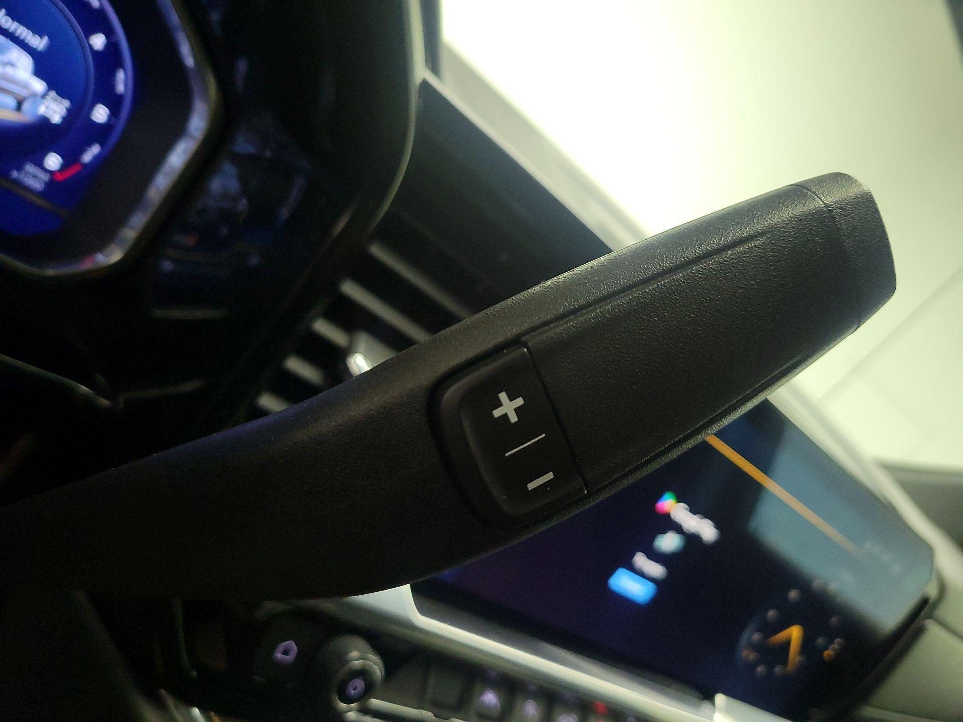 Thumbnail: 2023 Chevrolet Silverado 1500 - 17