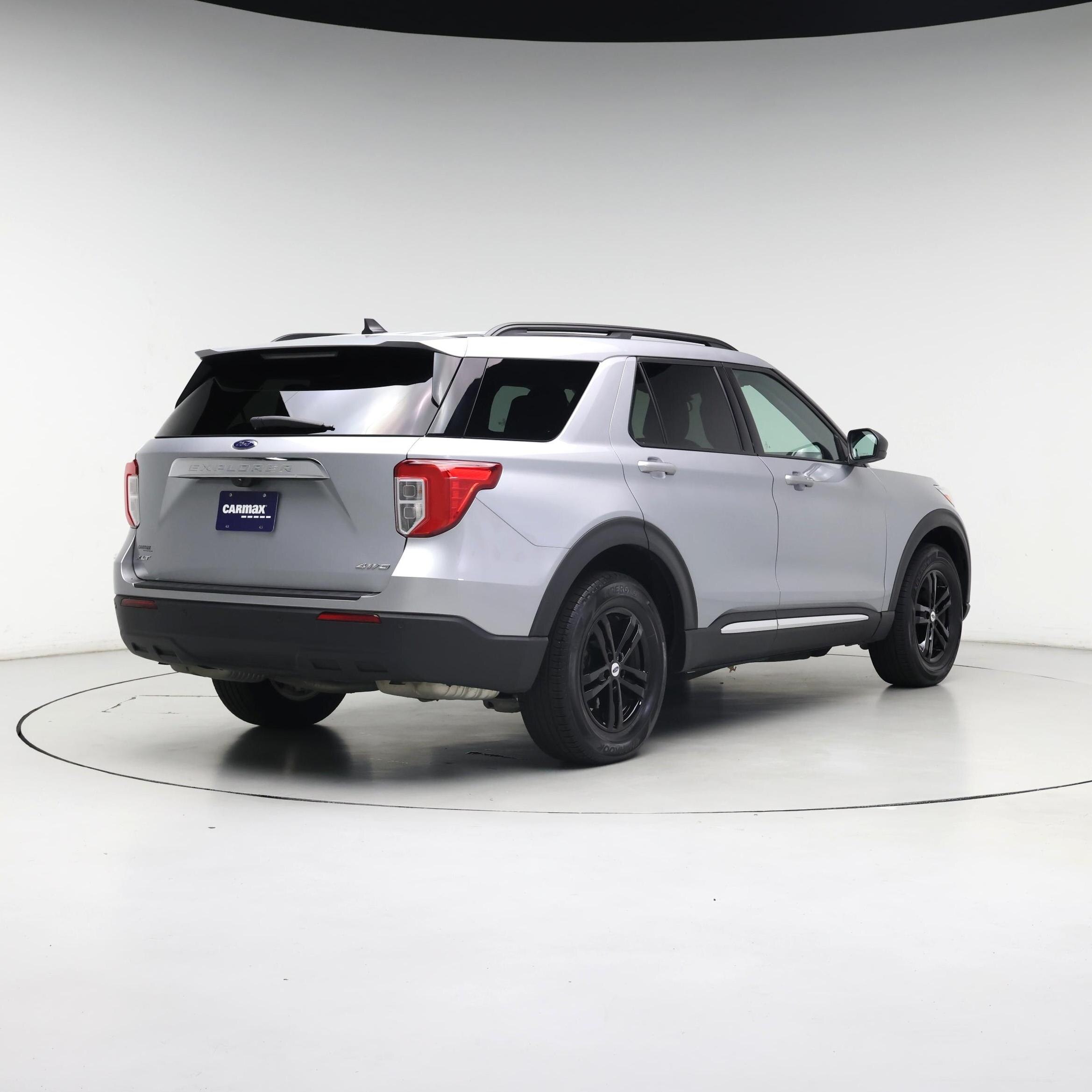 Thumbnail: 2023 Ford Explorer - 8