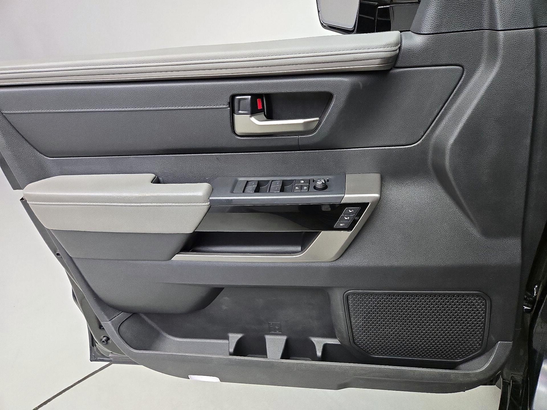 Thumbnail: 2024 Toyota Tundra - 12