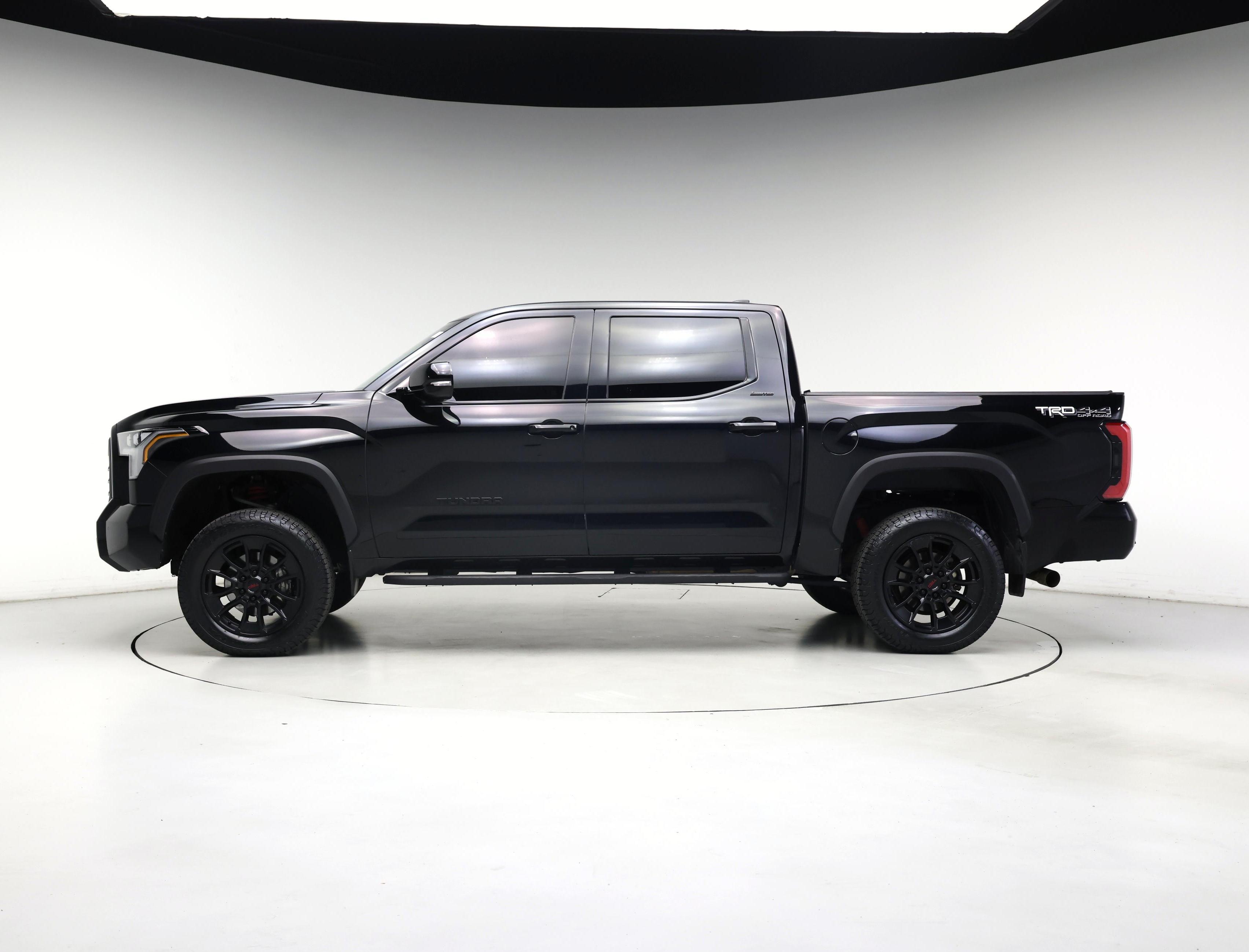 Thumbnail: 2024 Toyota Tundra - 3
