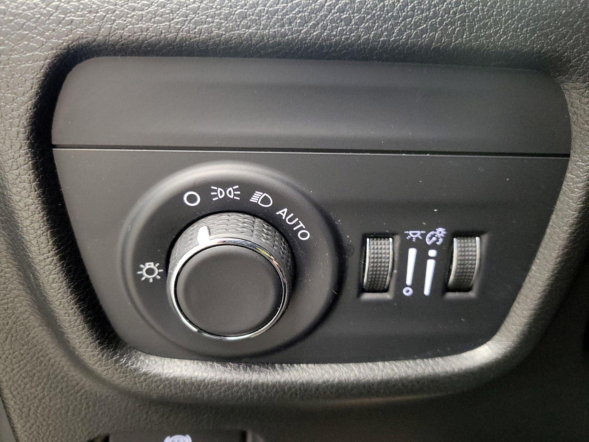 Thumbnail: 2023 Jeep Grand Cherokee - 13