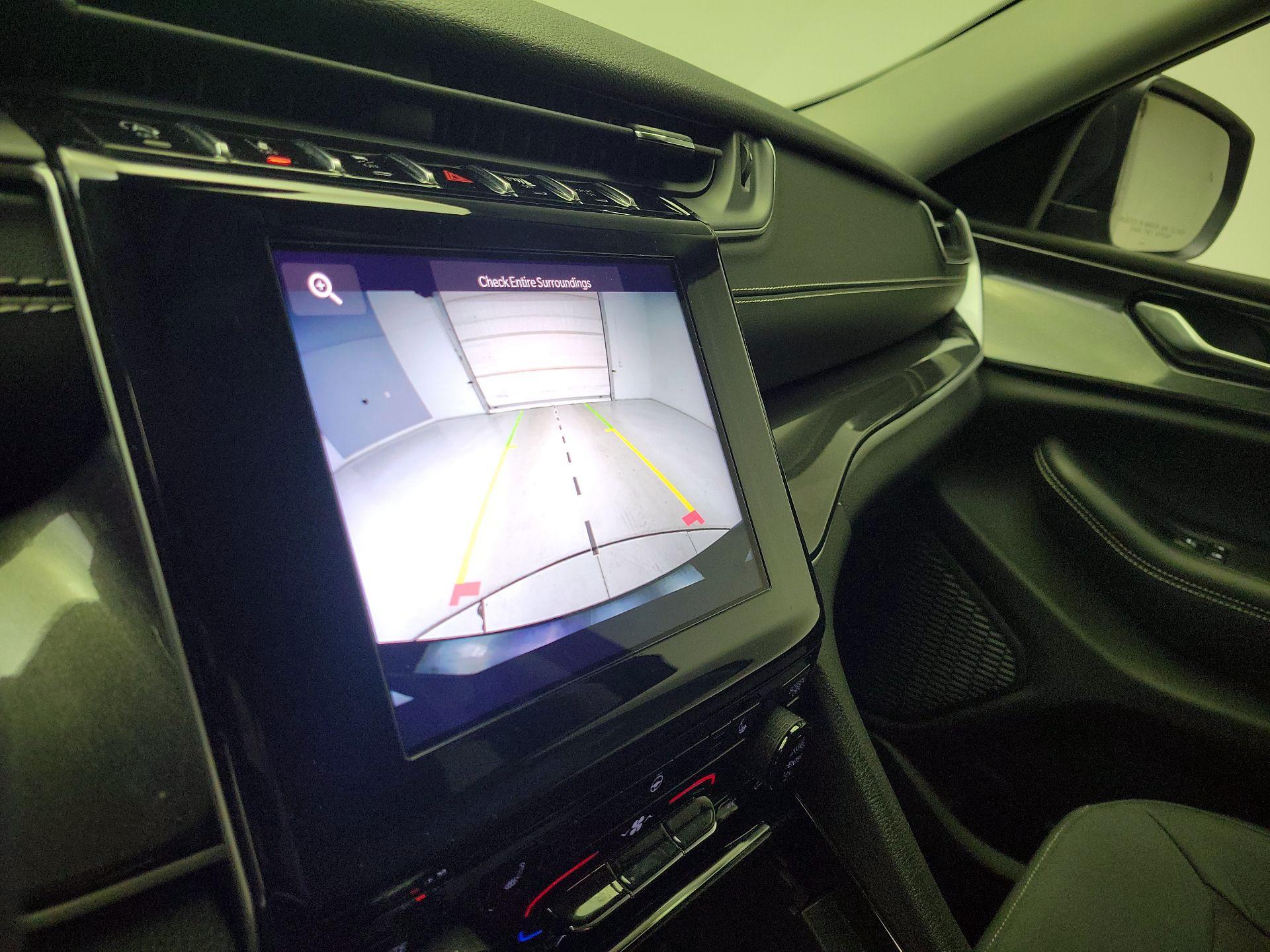 Thumbnail: 2023 Jeep Grand Cherokee - 14