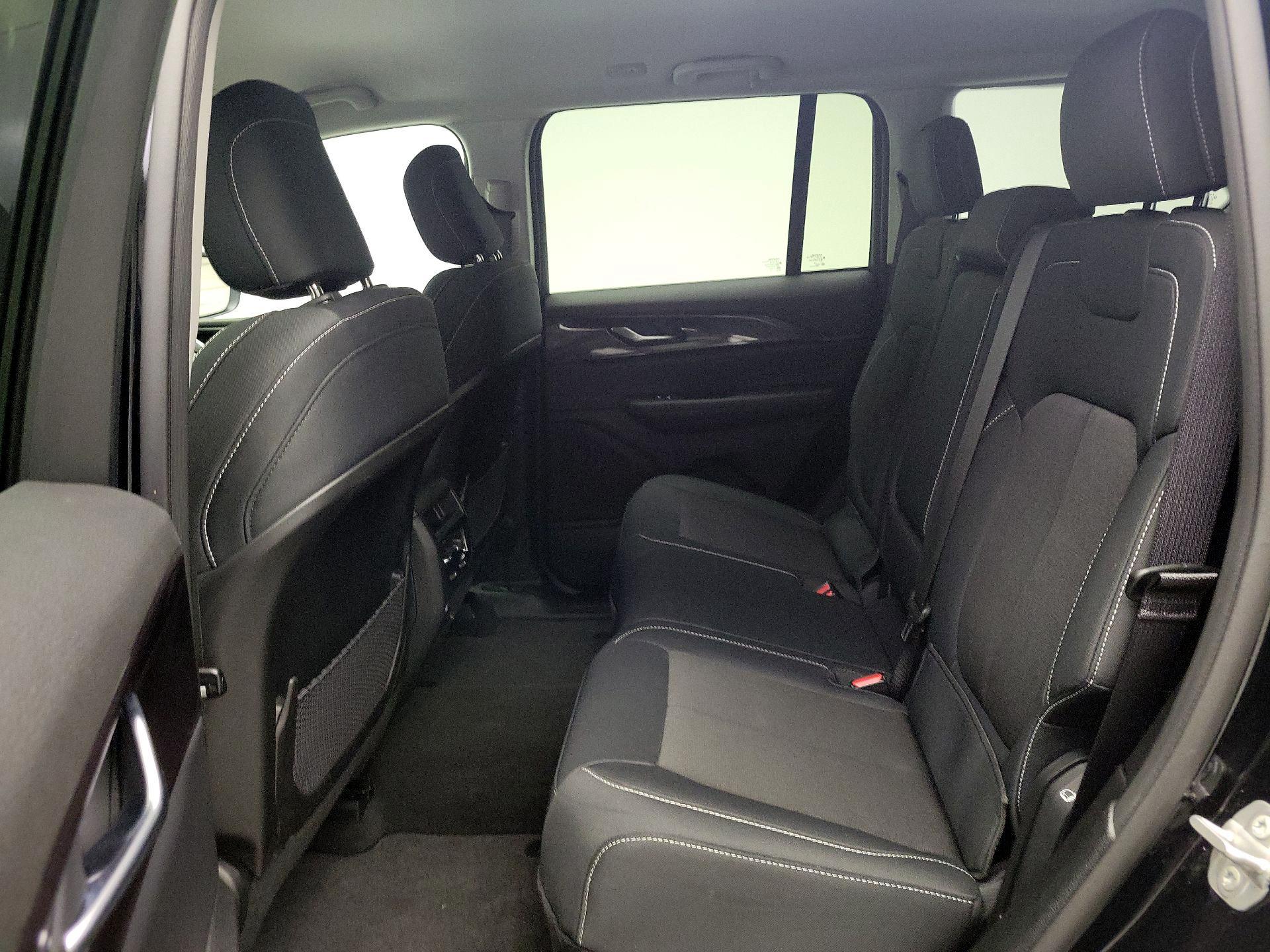 Thumbnail: 2023 Jeep Grand Cherokee - 19