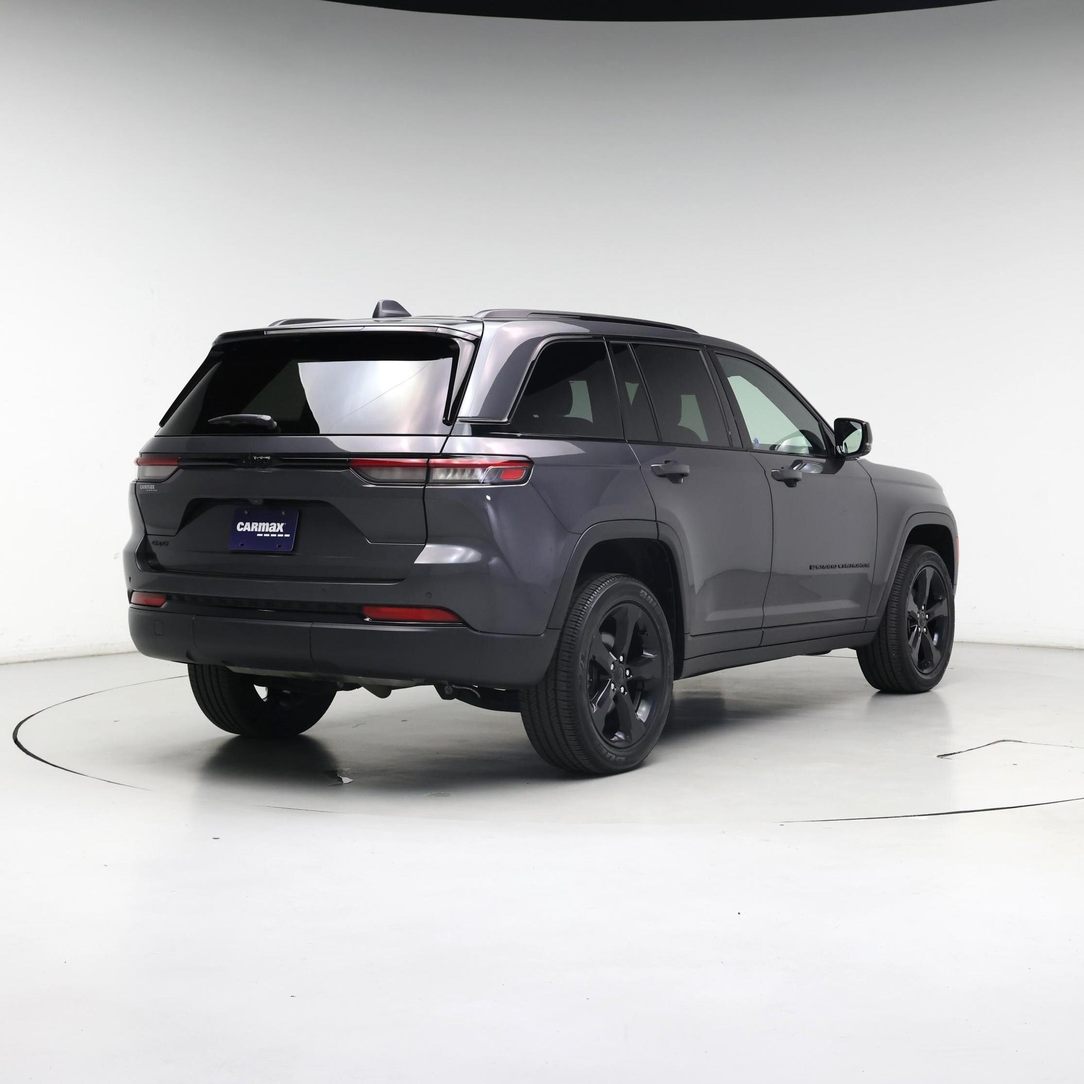 Thumbnail: 2022 Jeep Grand Cherokee - 8