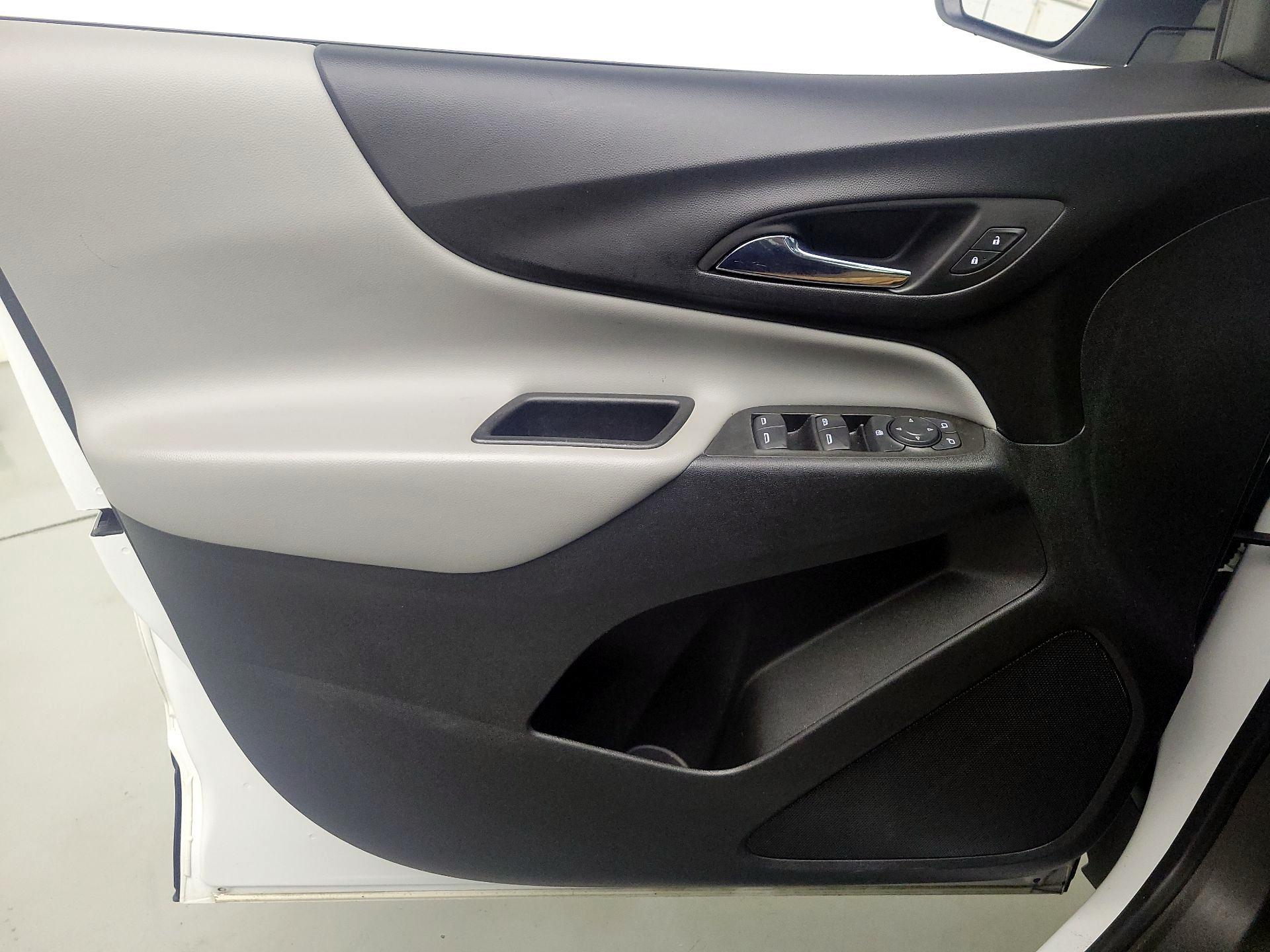 Thumbnail: 2022 Chevrolet Equinox - 12