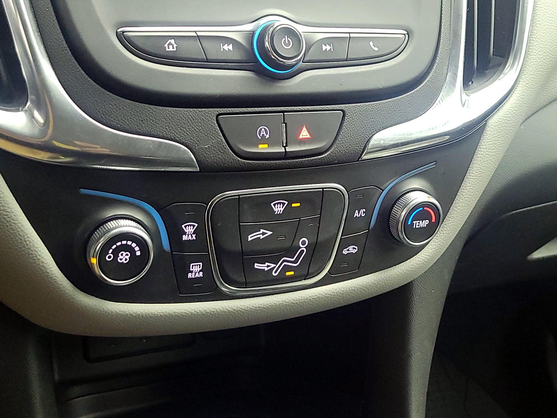 Thumbnail: 2022 Chevrolet Equinox - 16