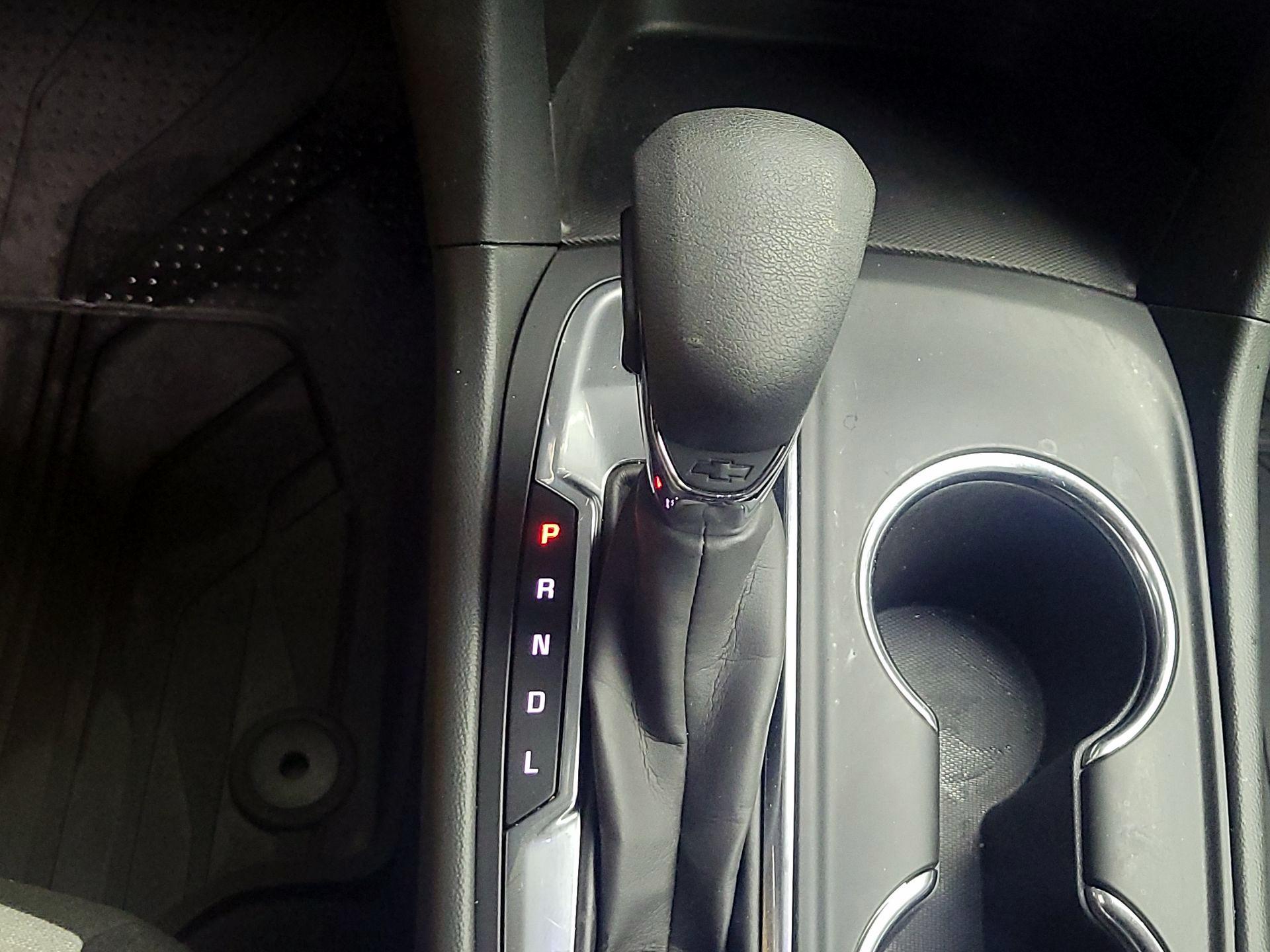 Thumbnail: 2022 Chevrolet Equinox - 17