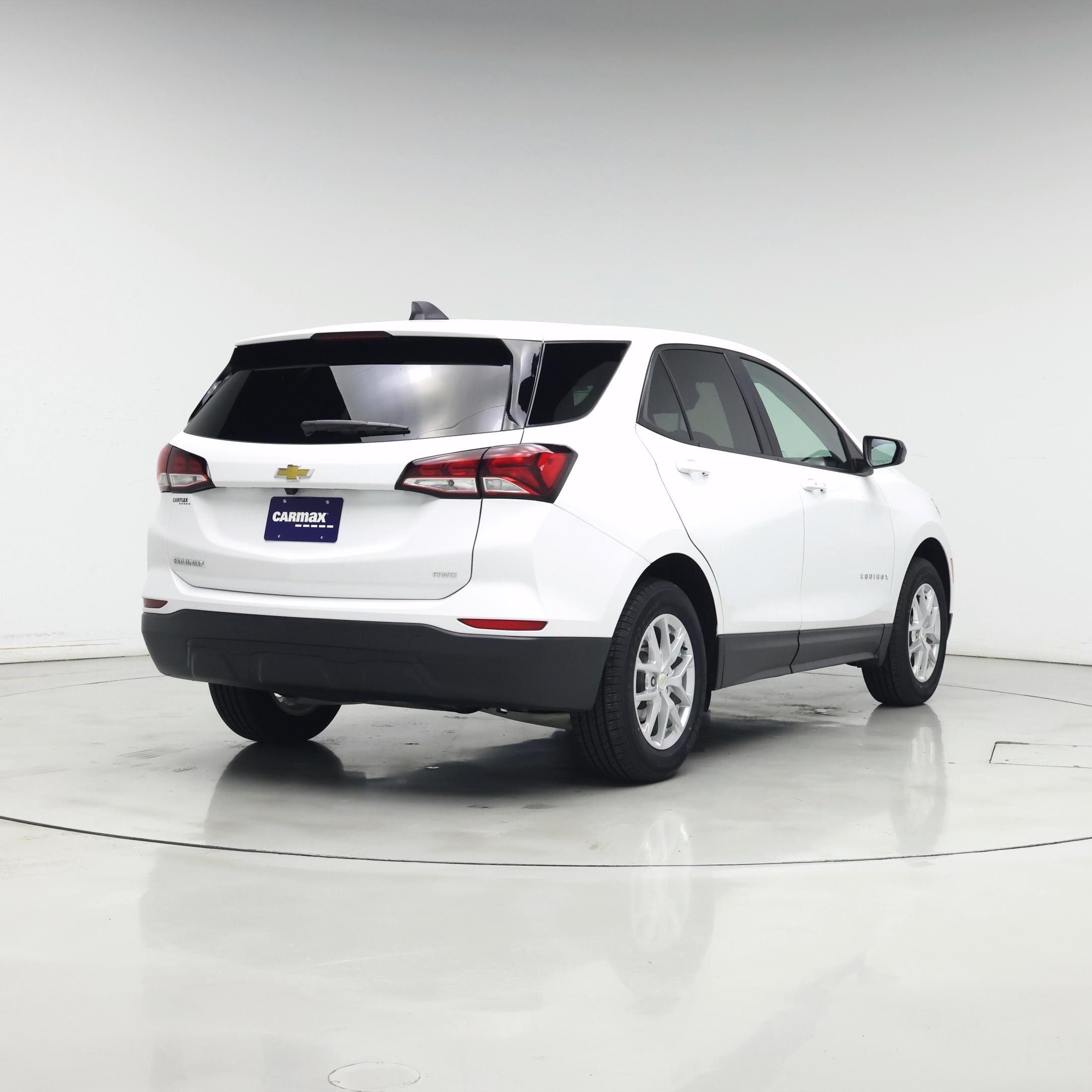 Thumbnail: 2022 Chevrolet Equinox - 8