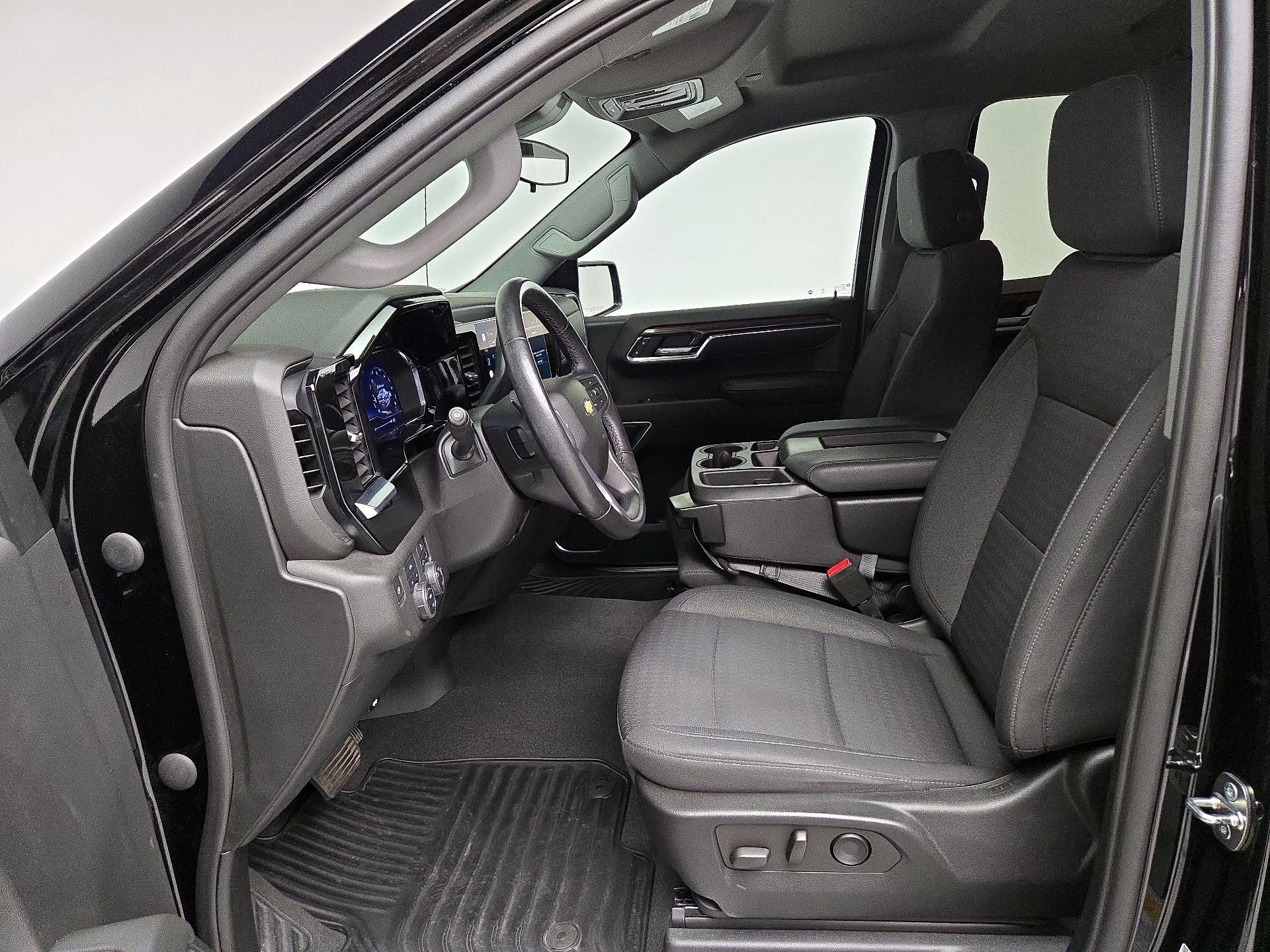 Thumbnail: 2022 Chevrolet Silverado 1500 - 11