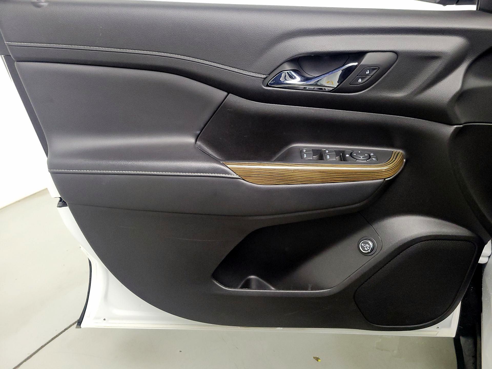 Thumbnail: 2023 GMC Acadia - 12