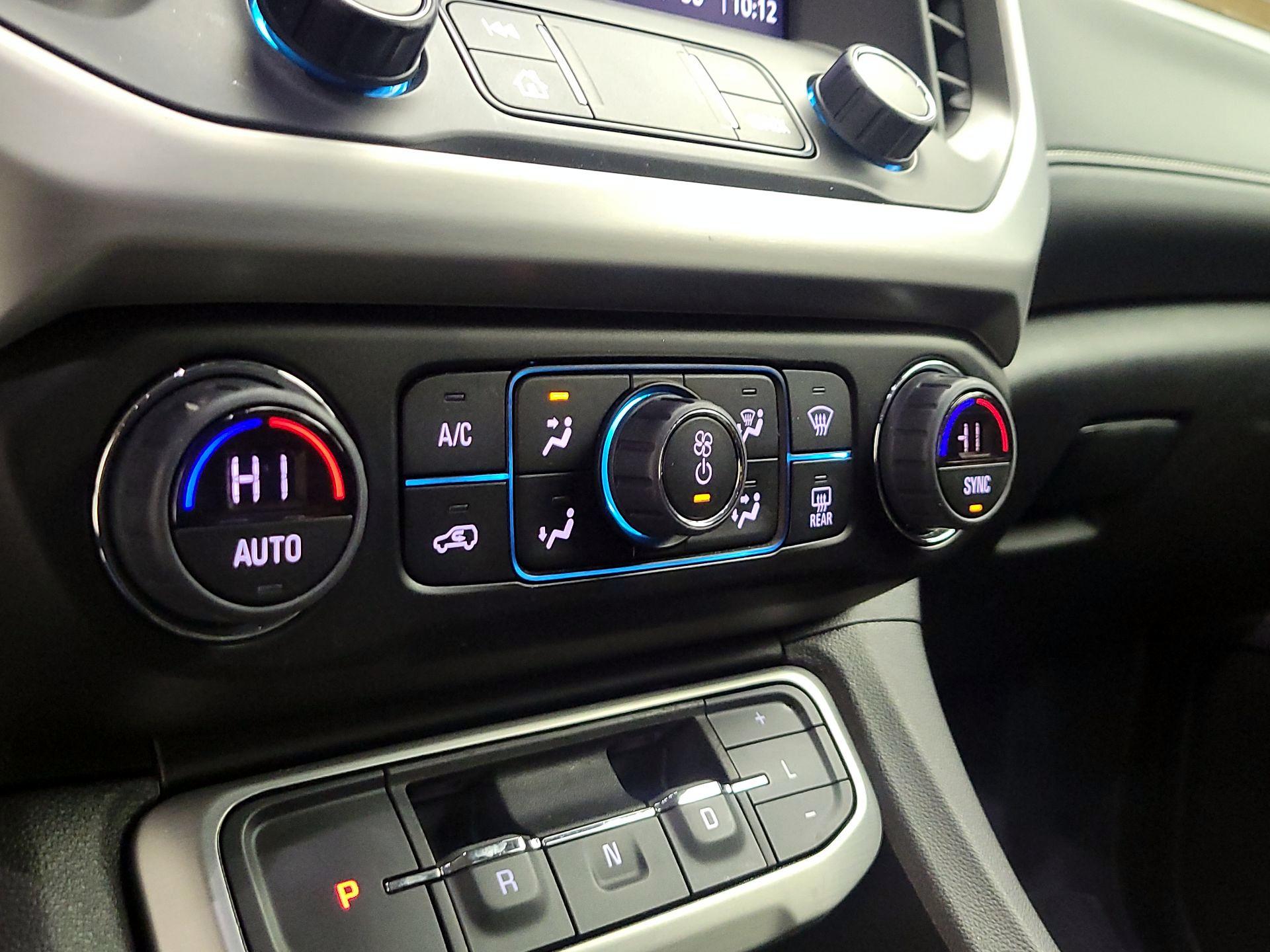 Thumbnail: 2023 GMC Acadia - 16