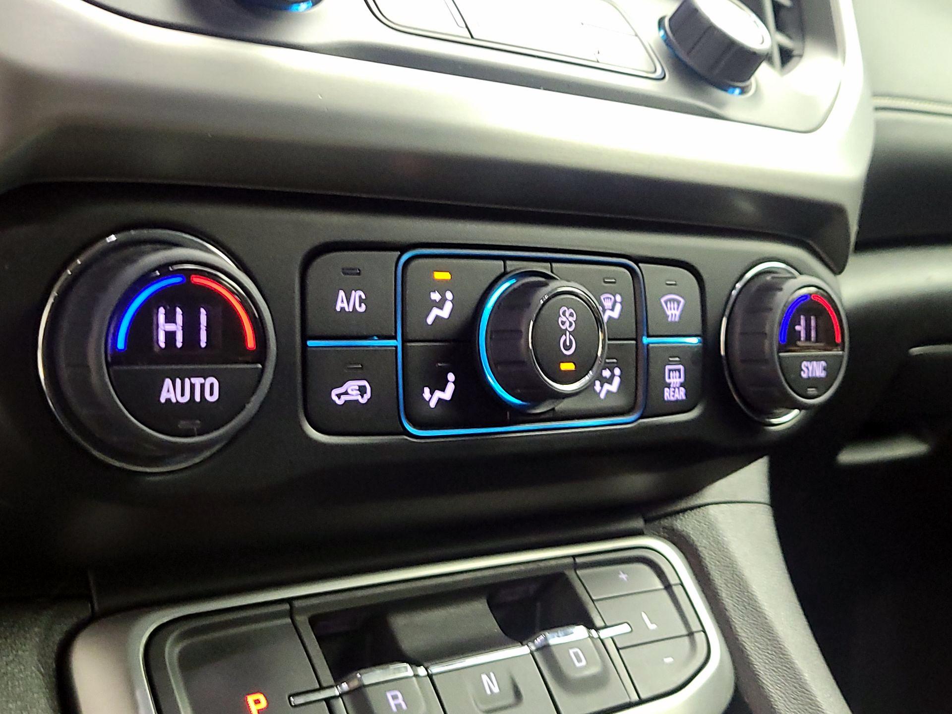 Thumbnail: 2023 GMC Acadia - 16