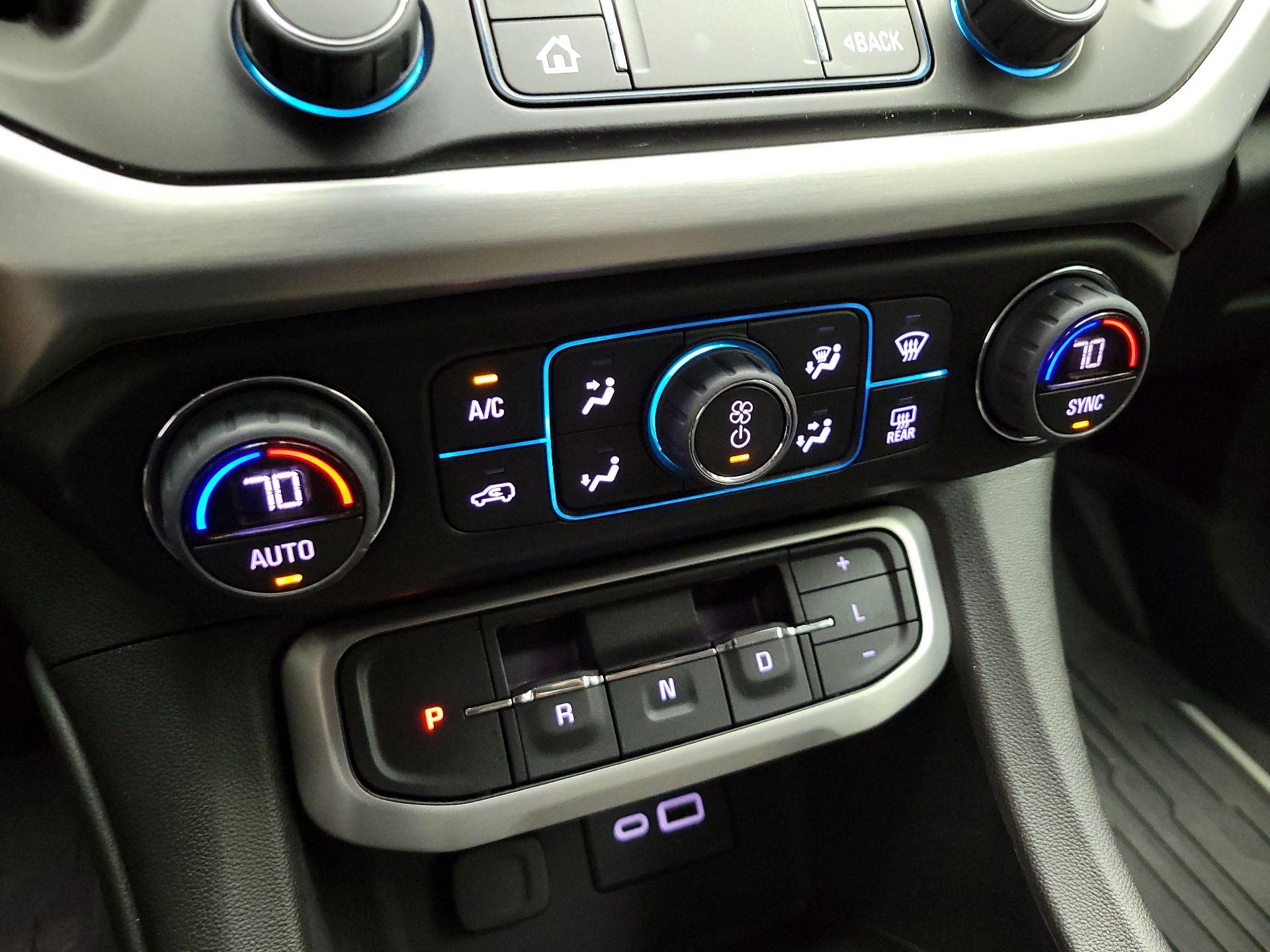 Thumbnail: 2023 GMC Acadia - 15