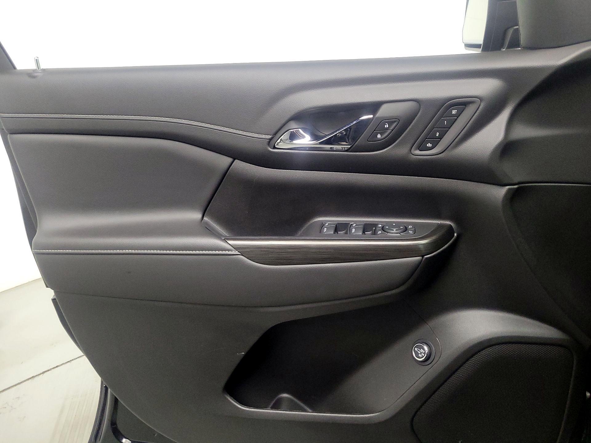 Thumbnail: 2023 GMC Acadia - 12