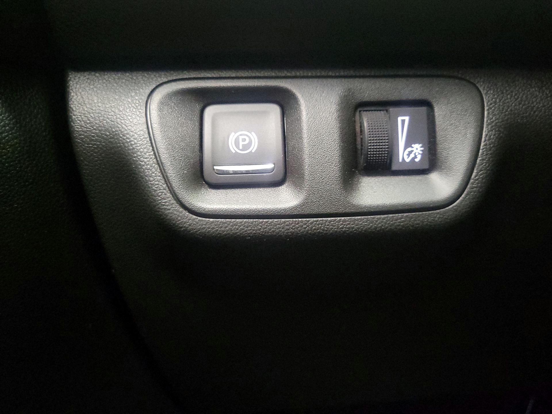 Thumbnail: 2023 GMC Acadia - 13