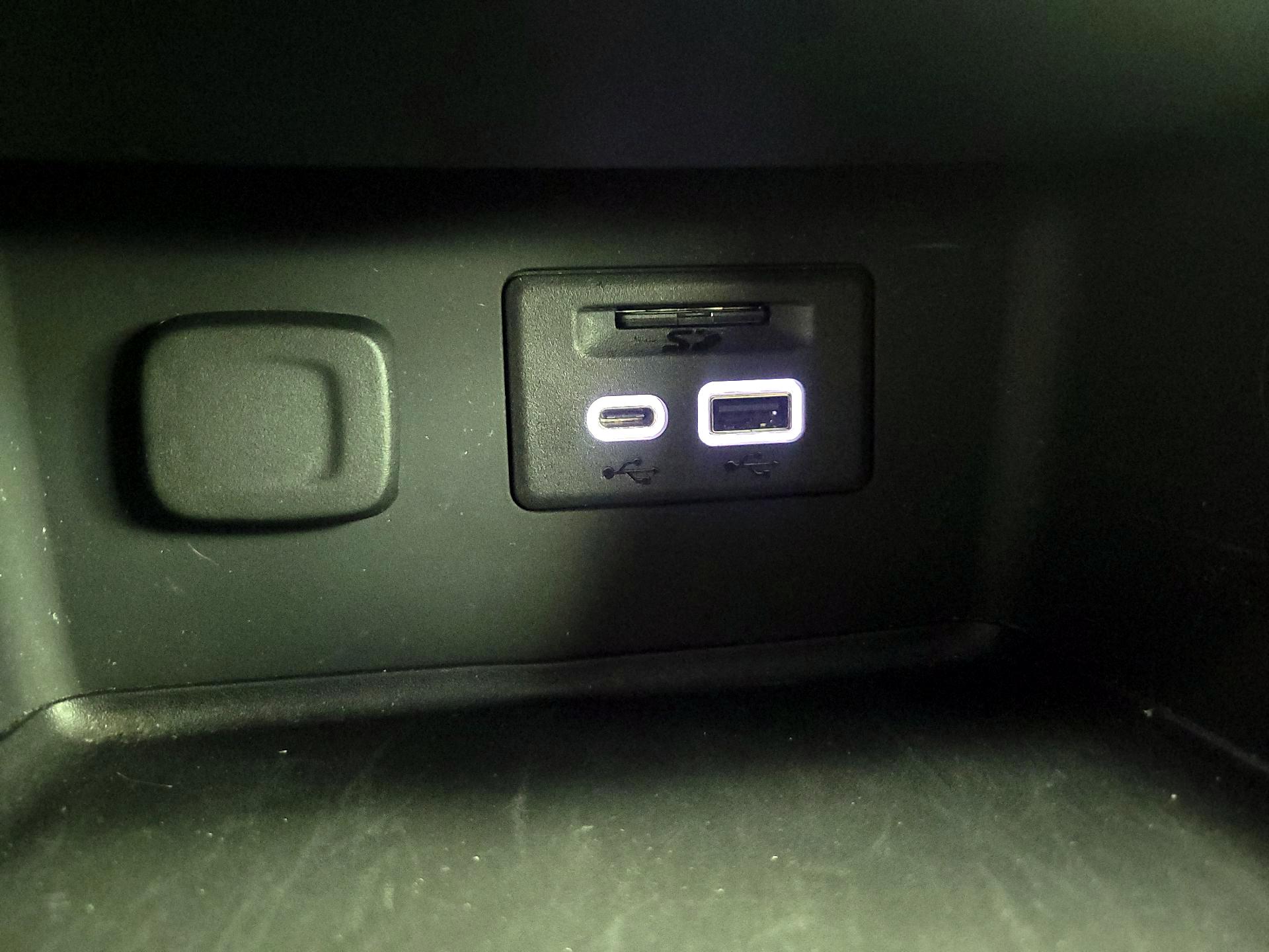 Thumbnail: 2023 GMC Acadia - 18