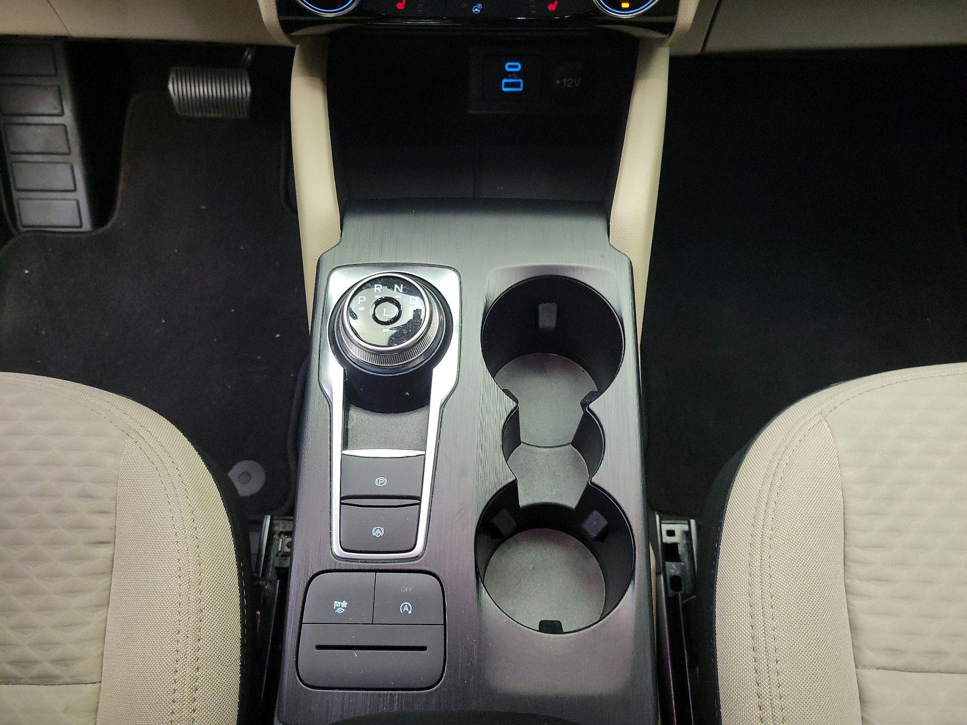 Thumbnail: 2022 Ford Escape - 17