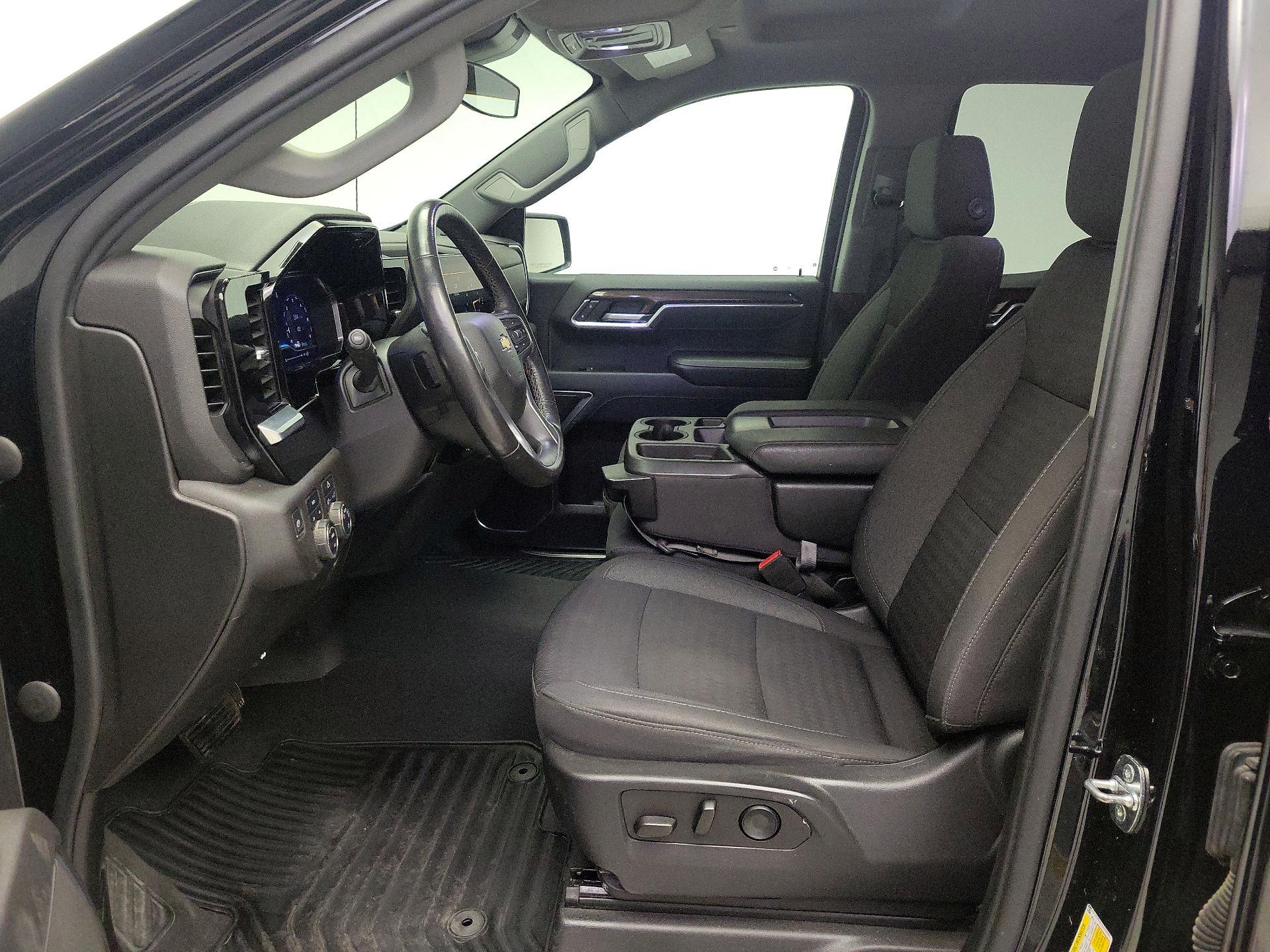 Thumbnail: 2022 Chevrolet Silverado 1500 - 11