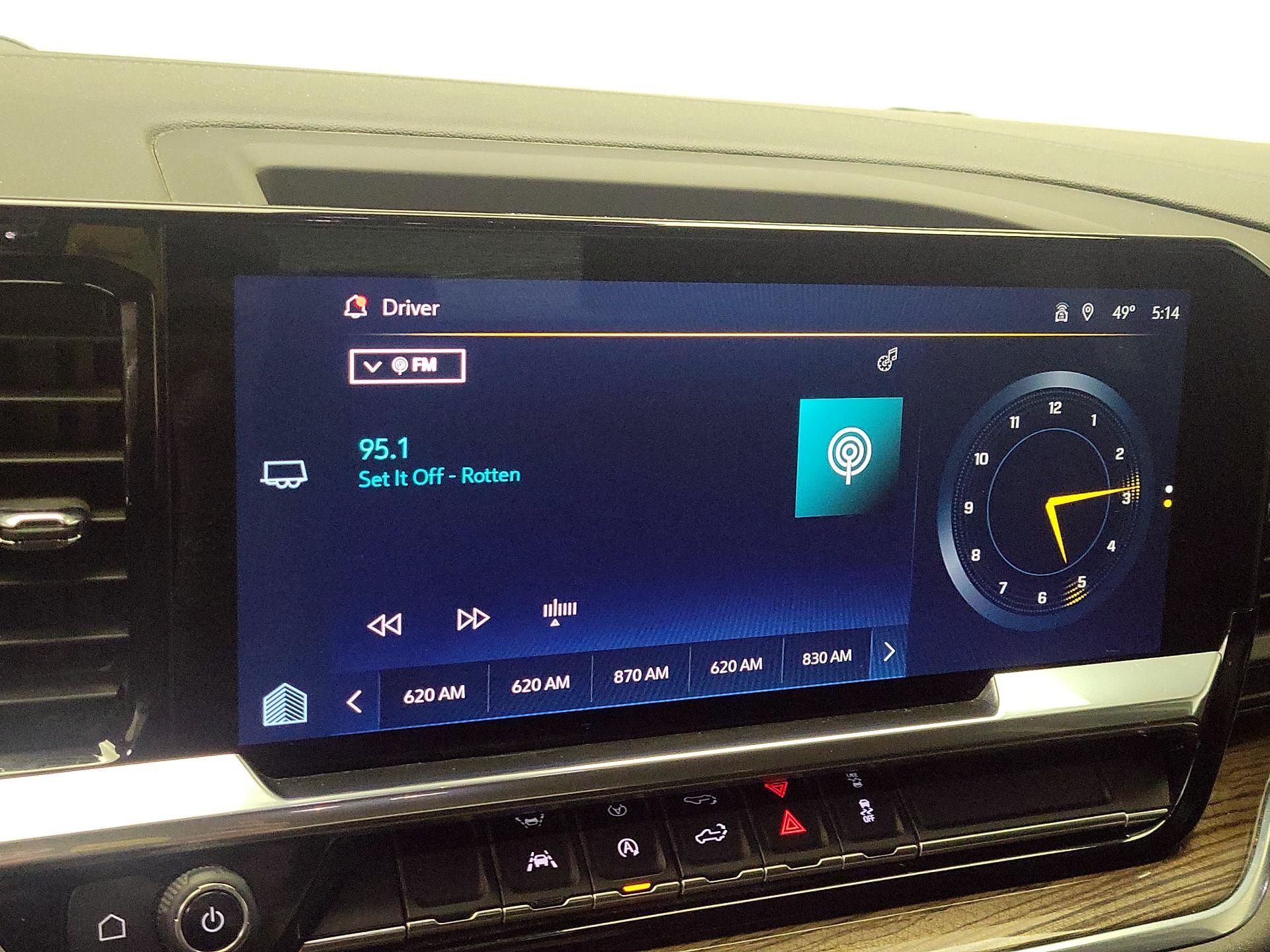 Thumbnail: 2022 Chevrolet Silverado 1500 - 16