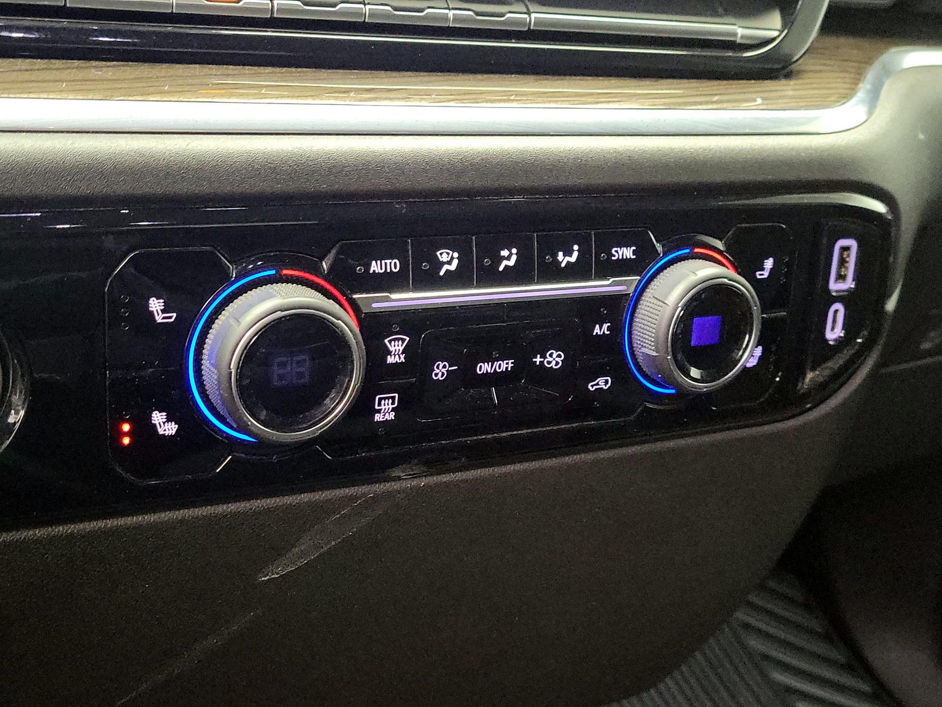 Thumbnail: 2022 Chevrolet Silverado 1500 - 17