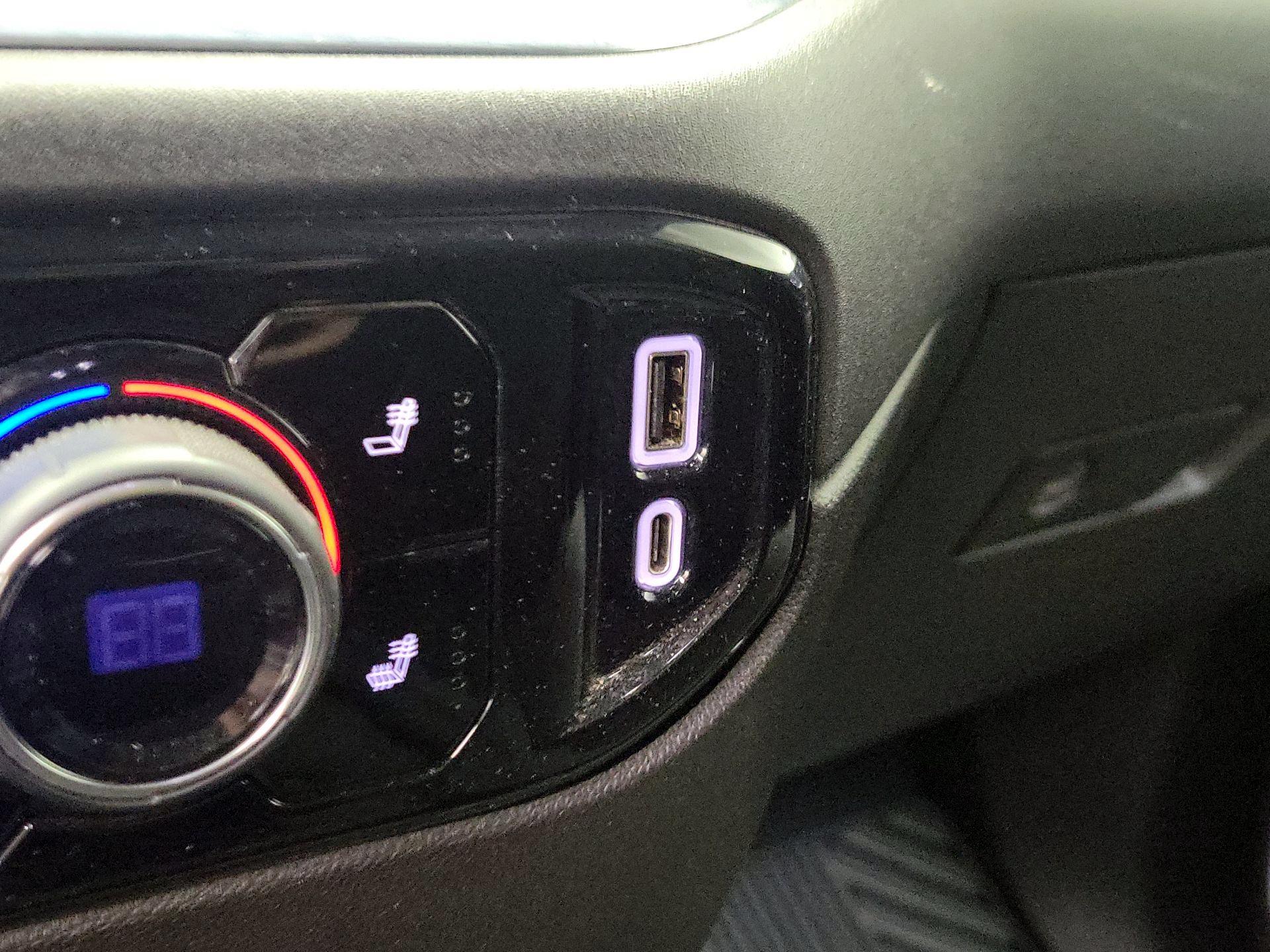 Thumbnail: 2022 Chevrolet Silverado 1500 - 19