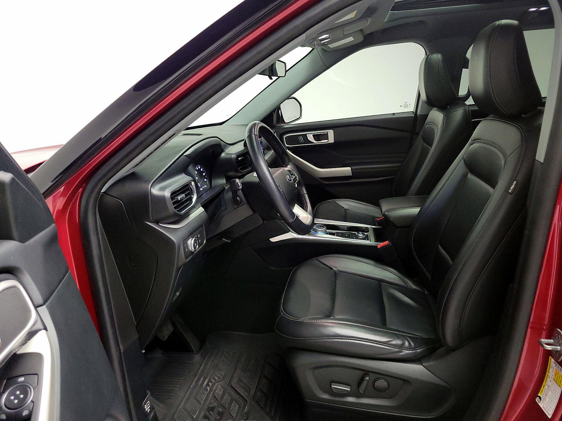 Thumbnail: 2021 Ford Explorer - 11