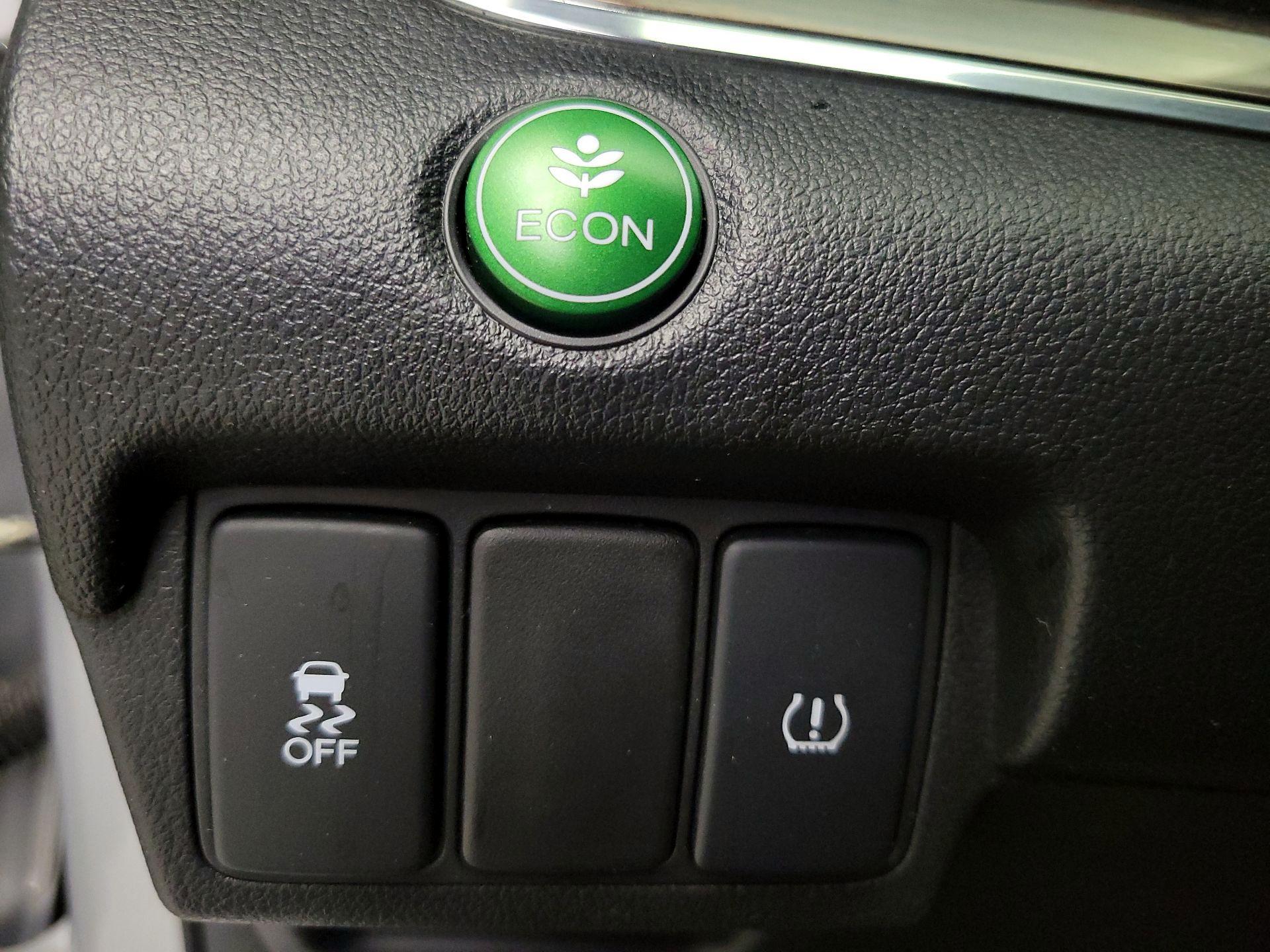 Thumbnail: 2016 Honda CR-V - 13