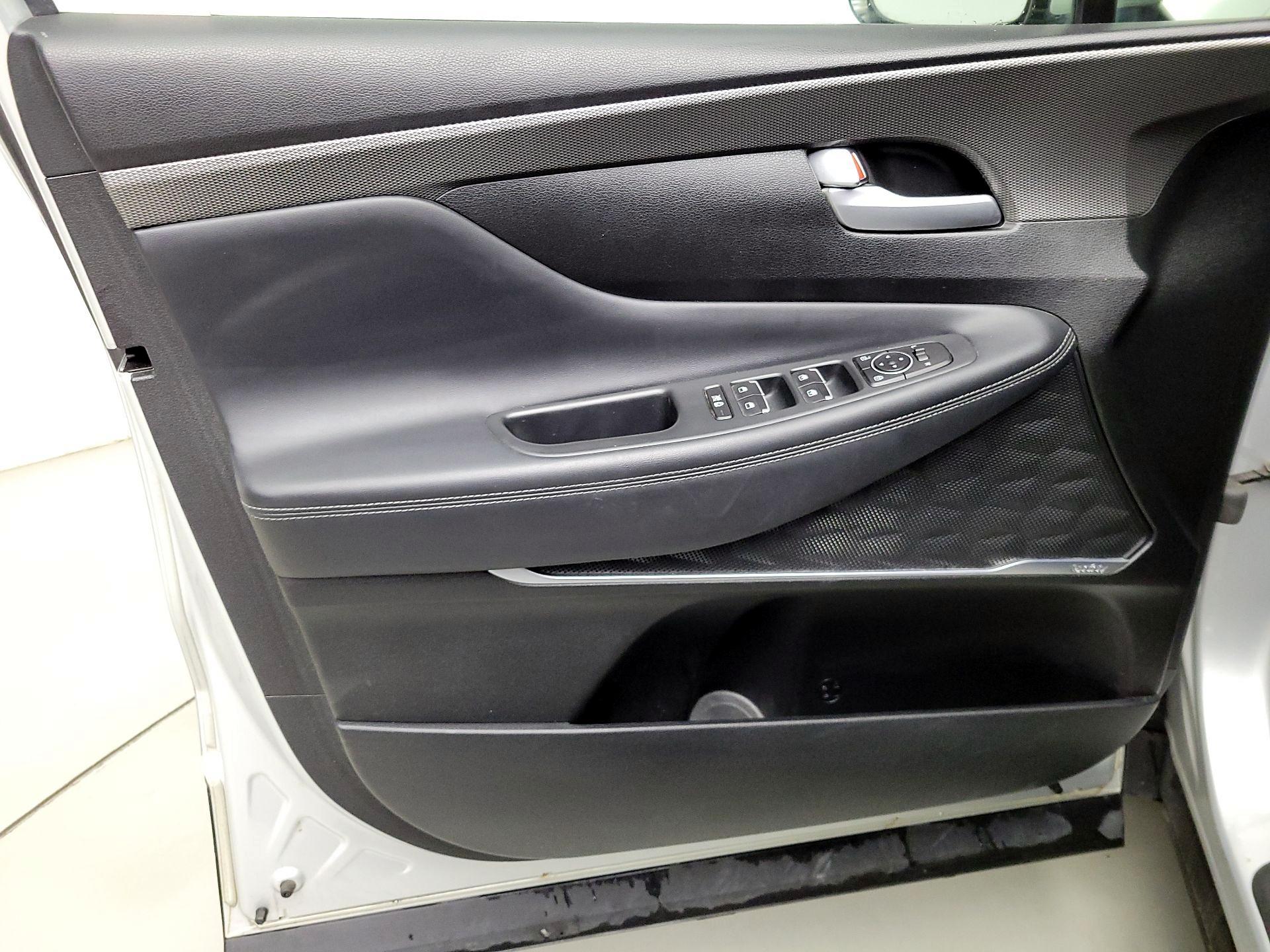 Thumbnail: 2019 Hyundai Santa Fe - 12