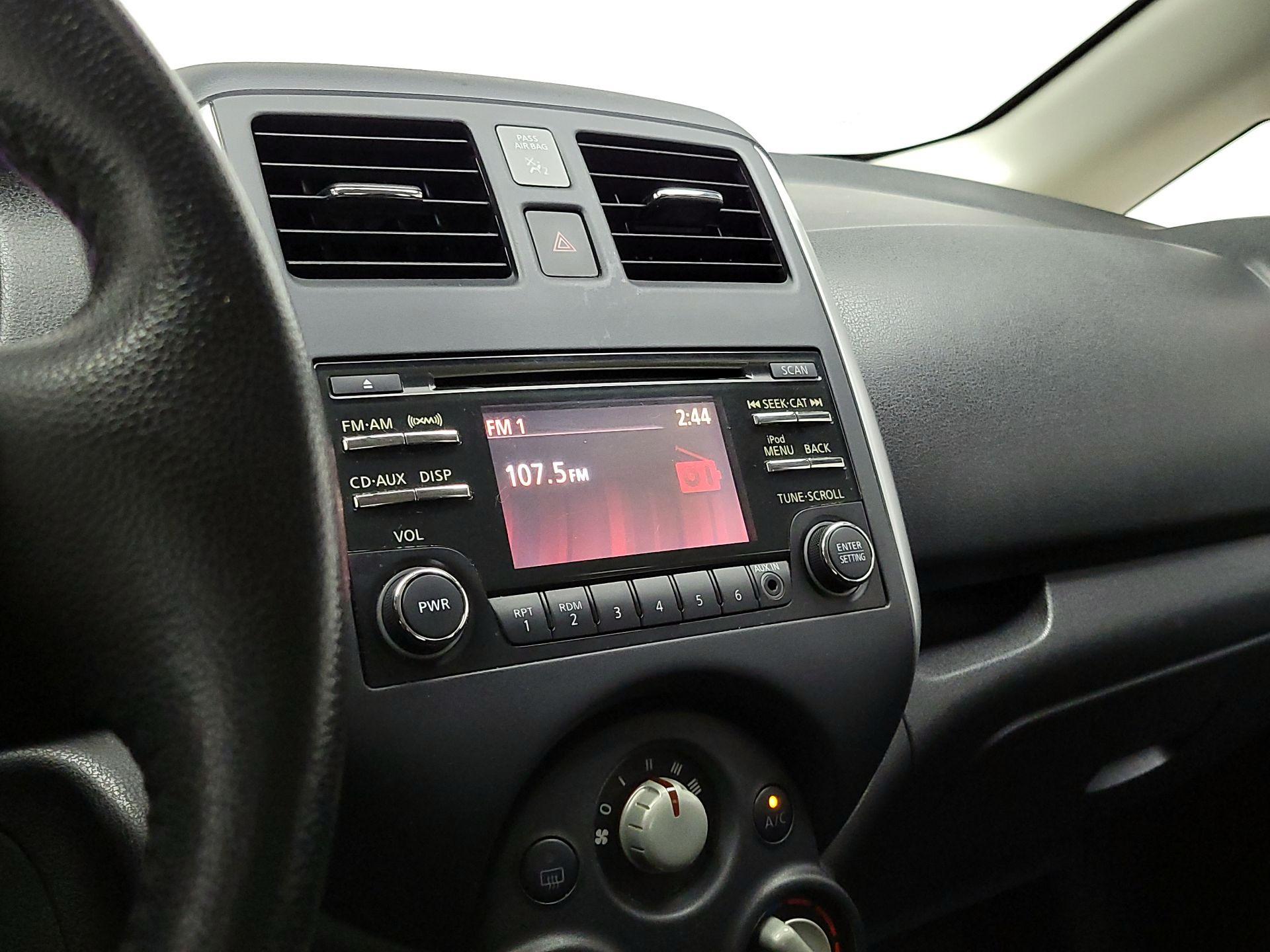 Thumbnail: 2014 Nissan Versa Note - 15