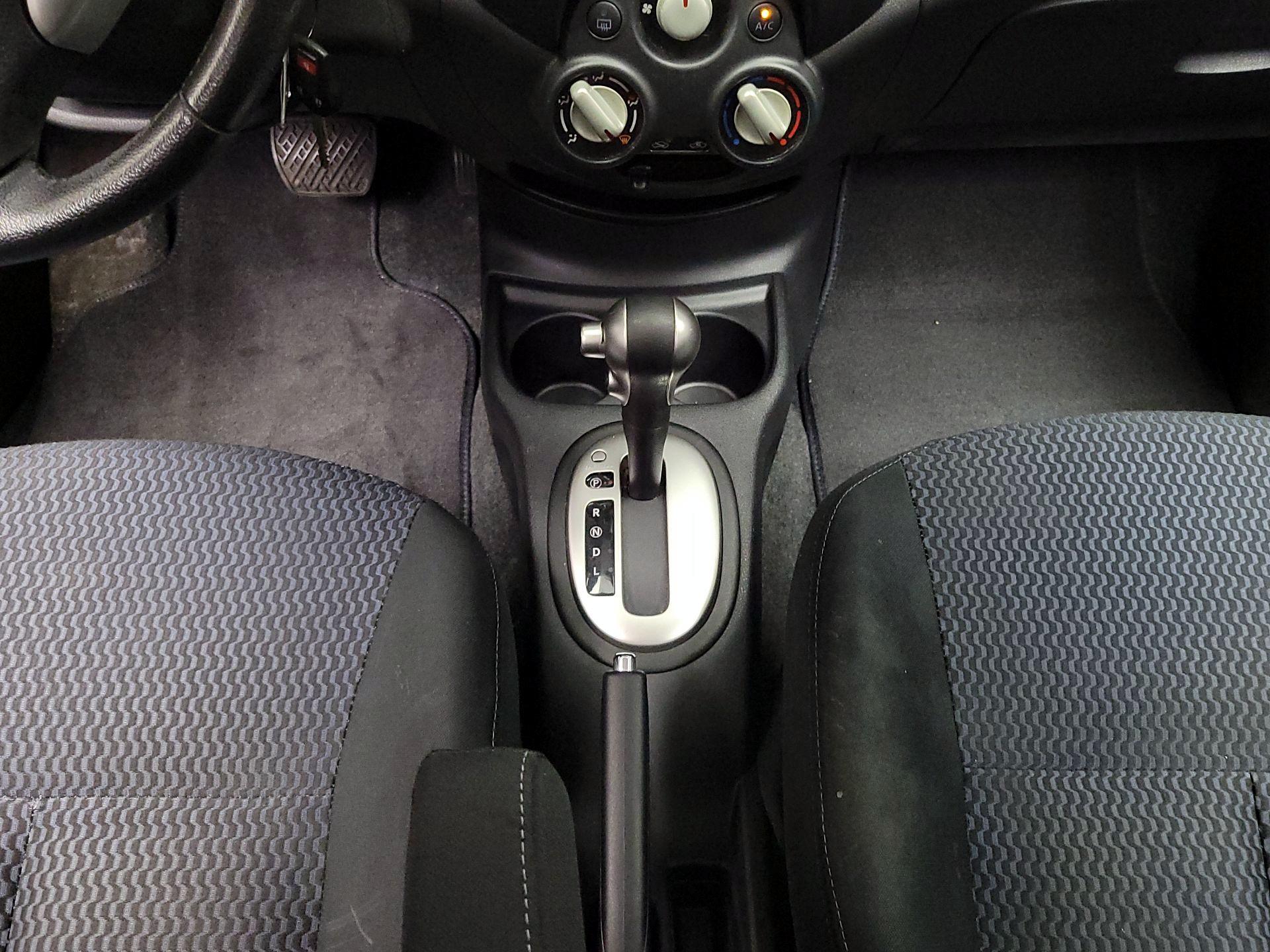 Thumbnail: 2014 Nissan Versa Note - 17