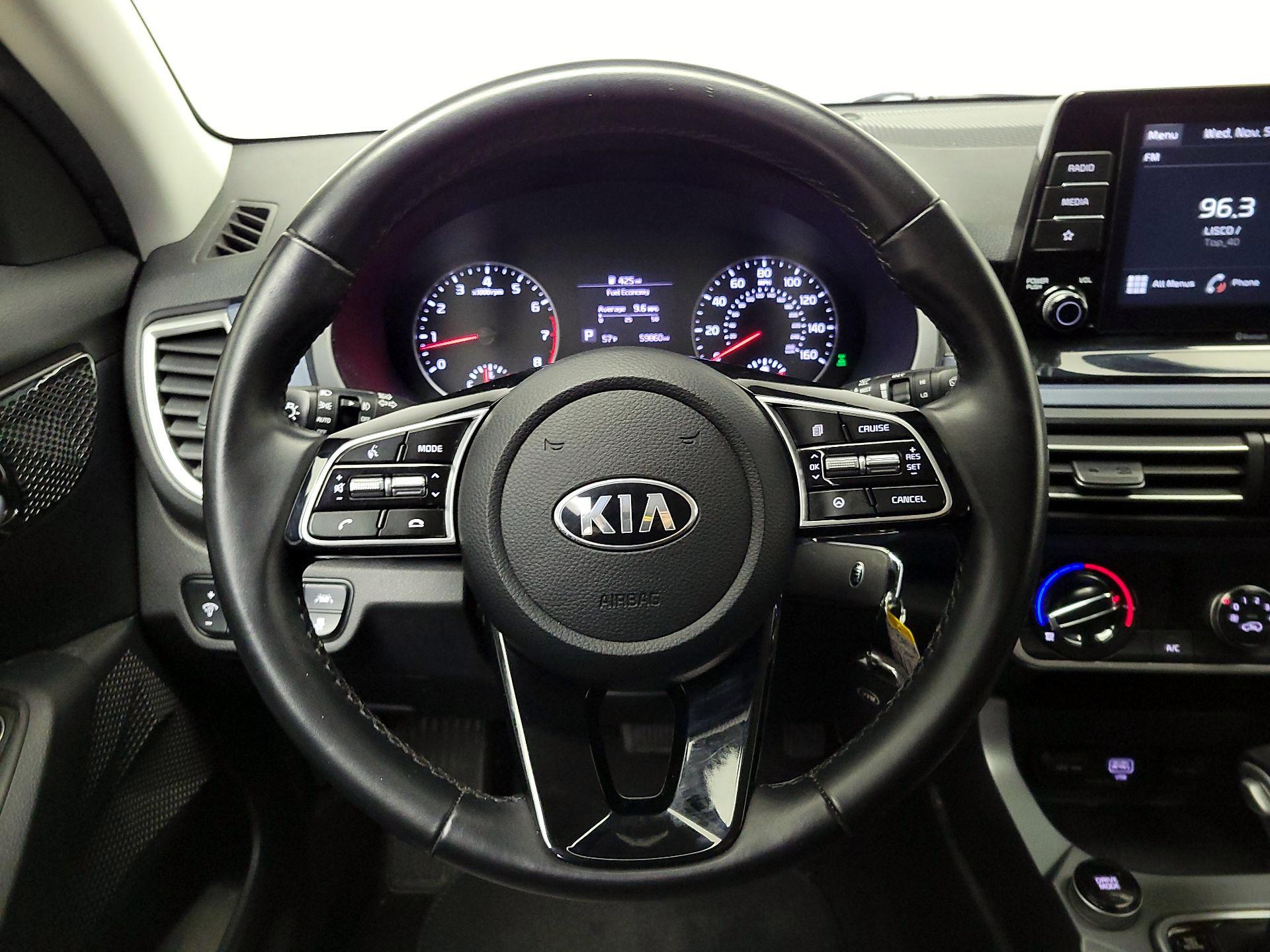 Thumbnail: 2021 Kia Seltos - 10