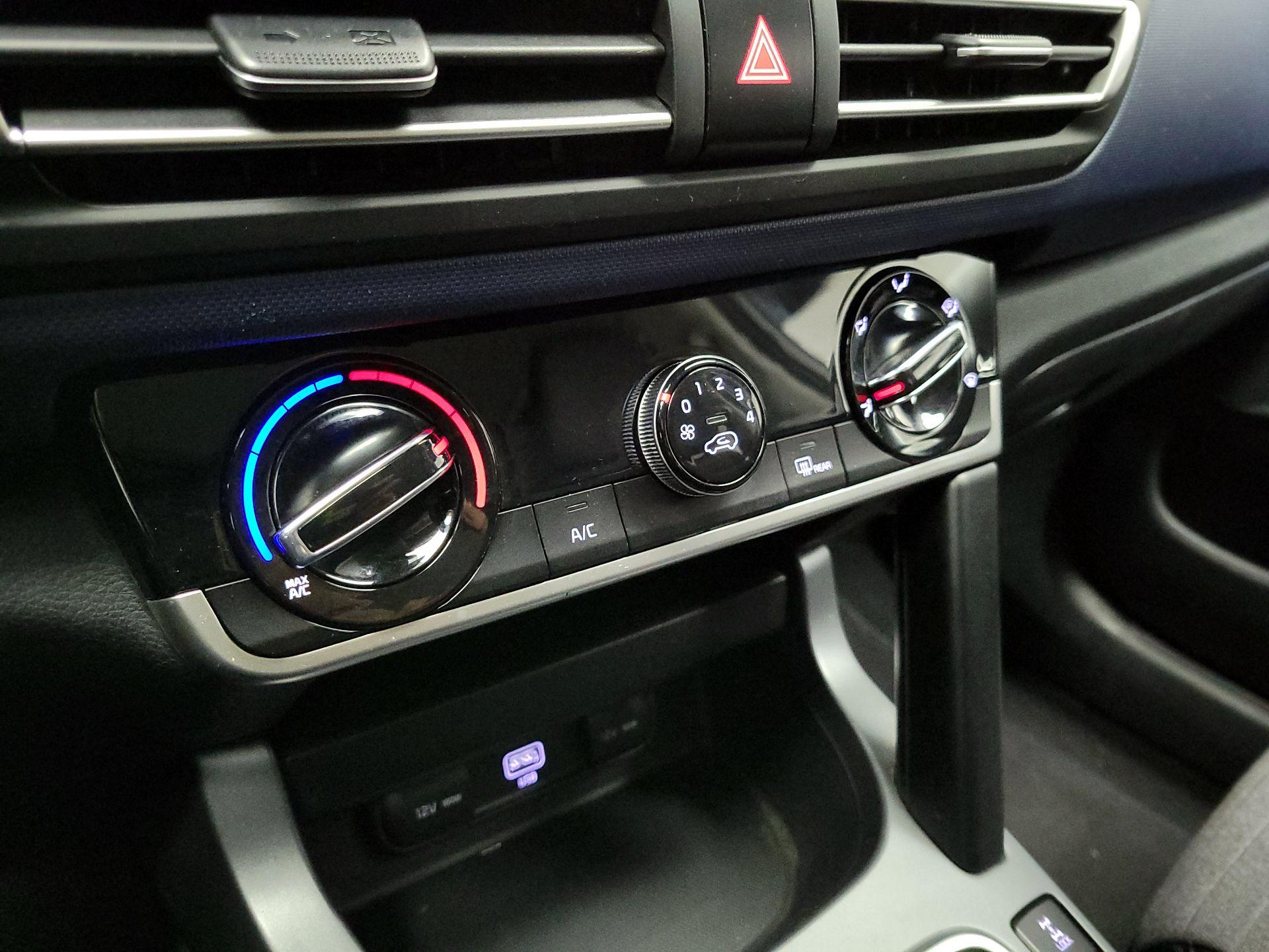 Thumbnail: 2021 Kia Seltos - 16