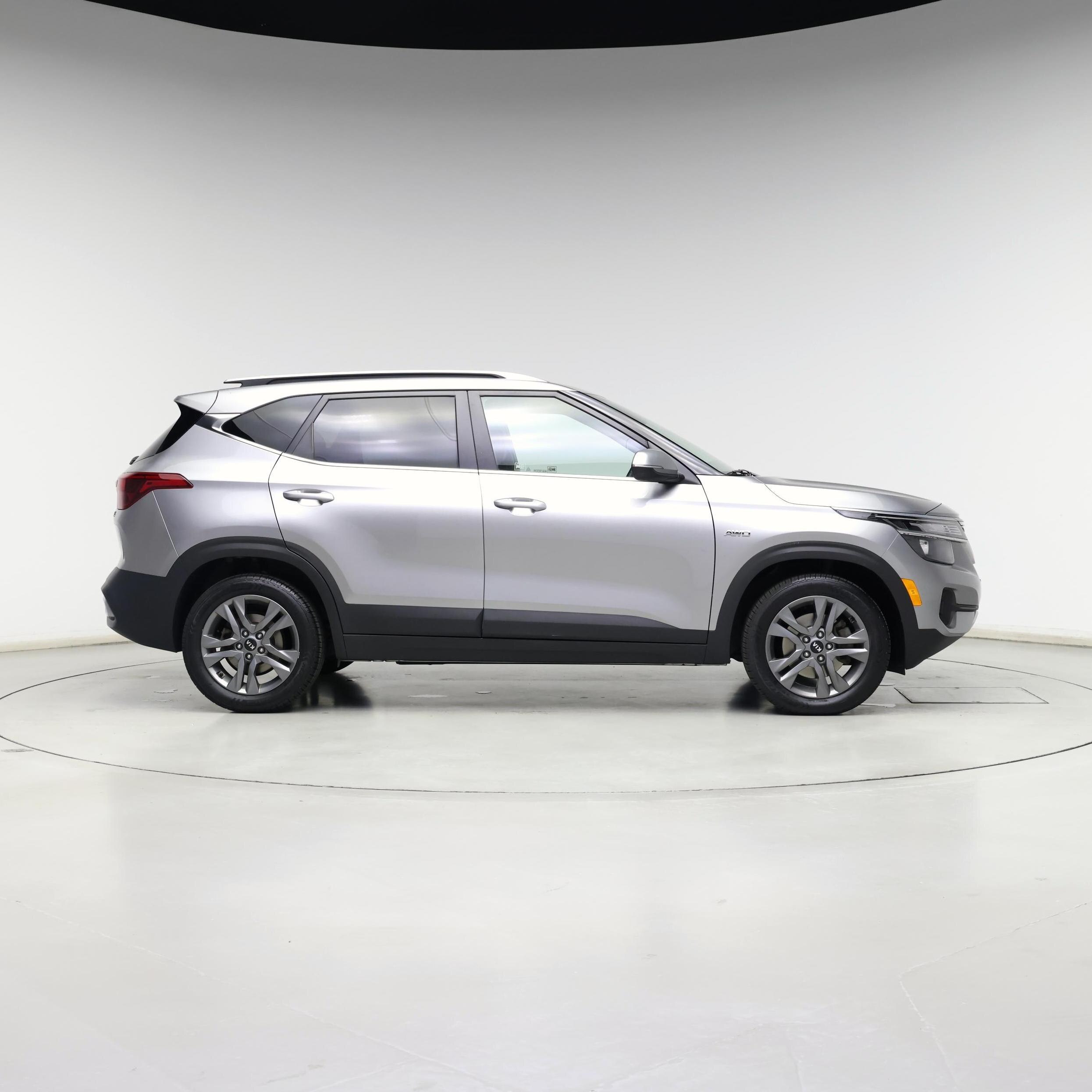 Thumbnail: 2021 Kia Seltos - 7