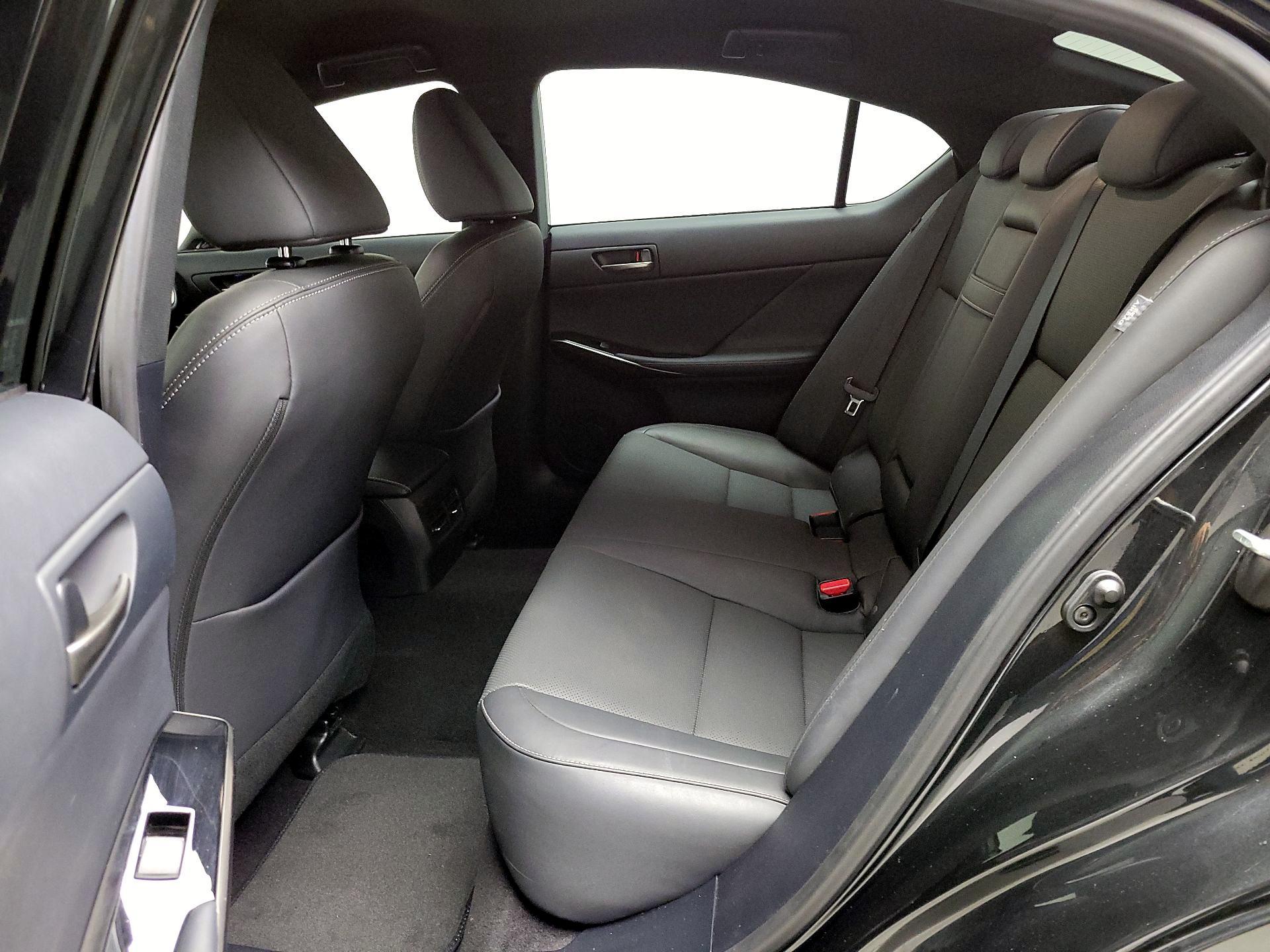 Thumbnail: 2021 Lexus IS - 19